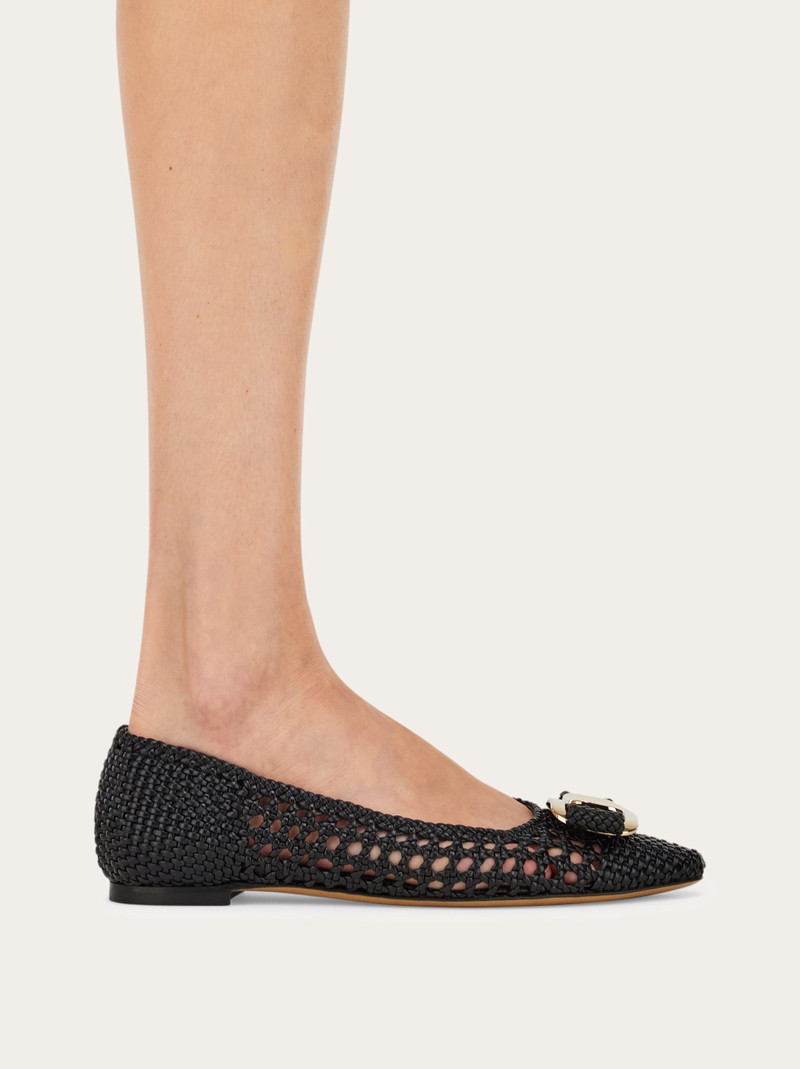 FERRAGAMO Ballet flat with new Vara buckle outlook