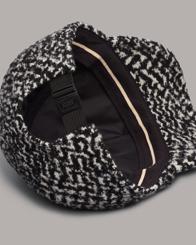 rag & bone Rb Heritage Baseball Cap
Recycled Wool Blend Hat outlook