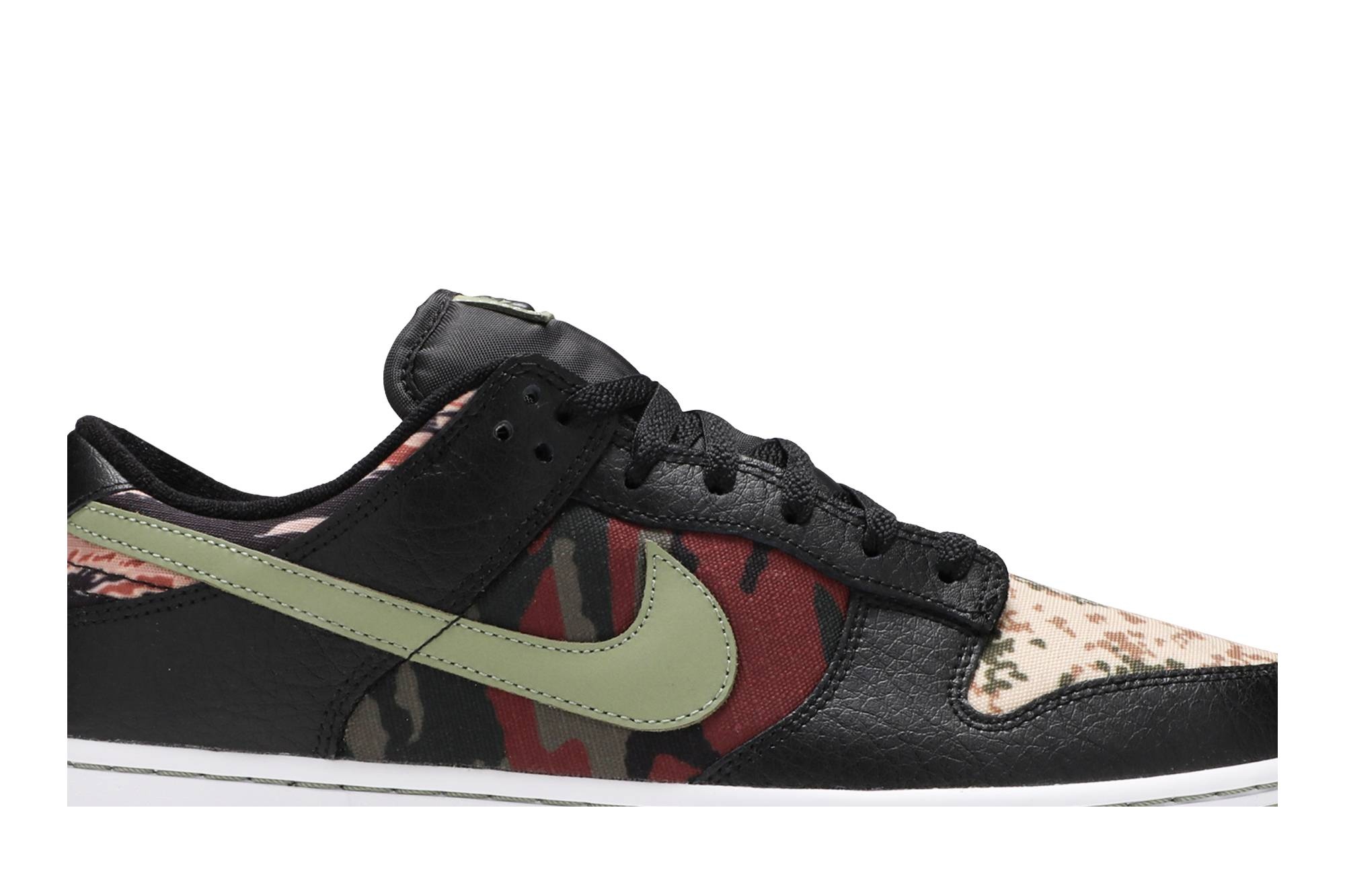 Nike Dunk Low SE 'Black Multi-Camo' | goat | REVERSIBLE
