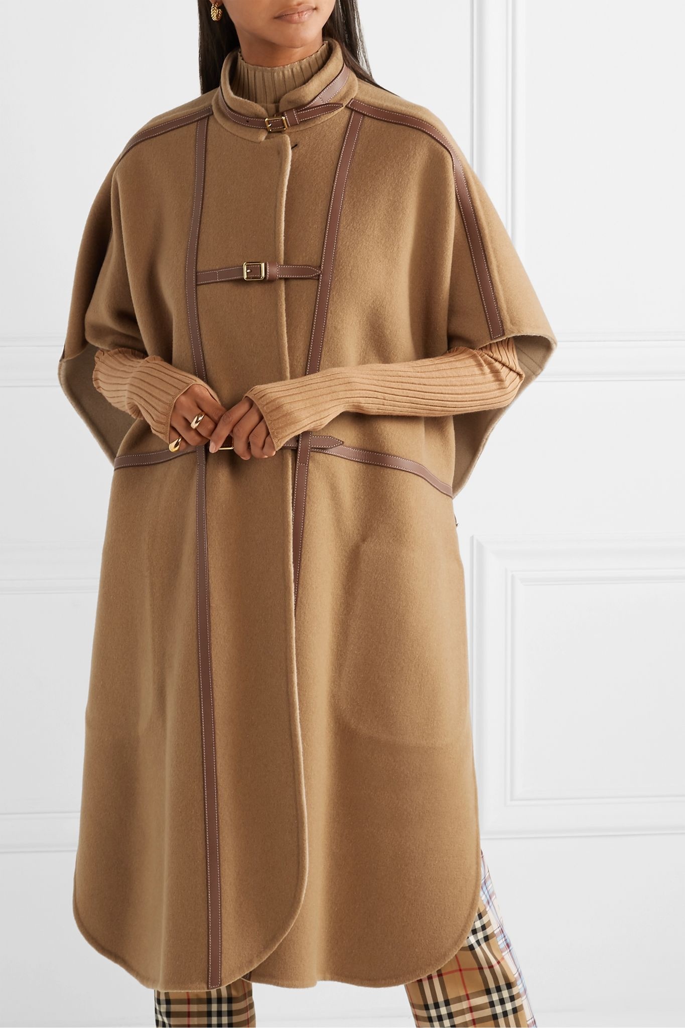 Leather-trimmed wool-blend cape - 3