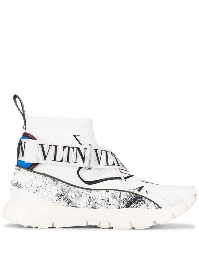 Heroes sneakers 1