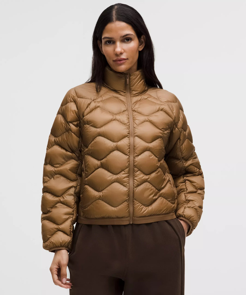 Featherweight 900-Down-Fill Quilted Jacket 1