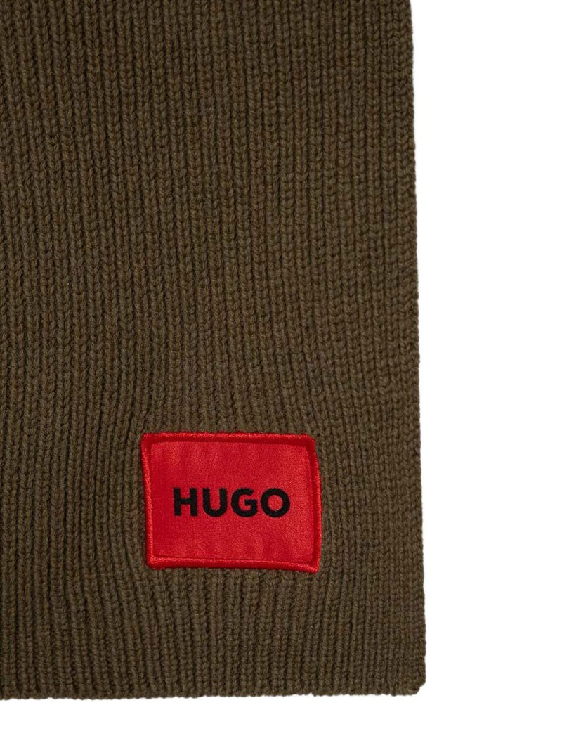 HUGO logo-patch scarf outlook