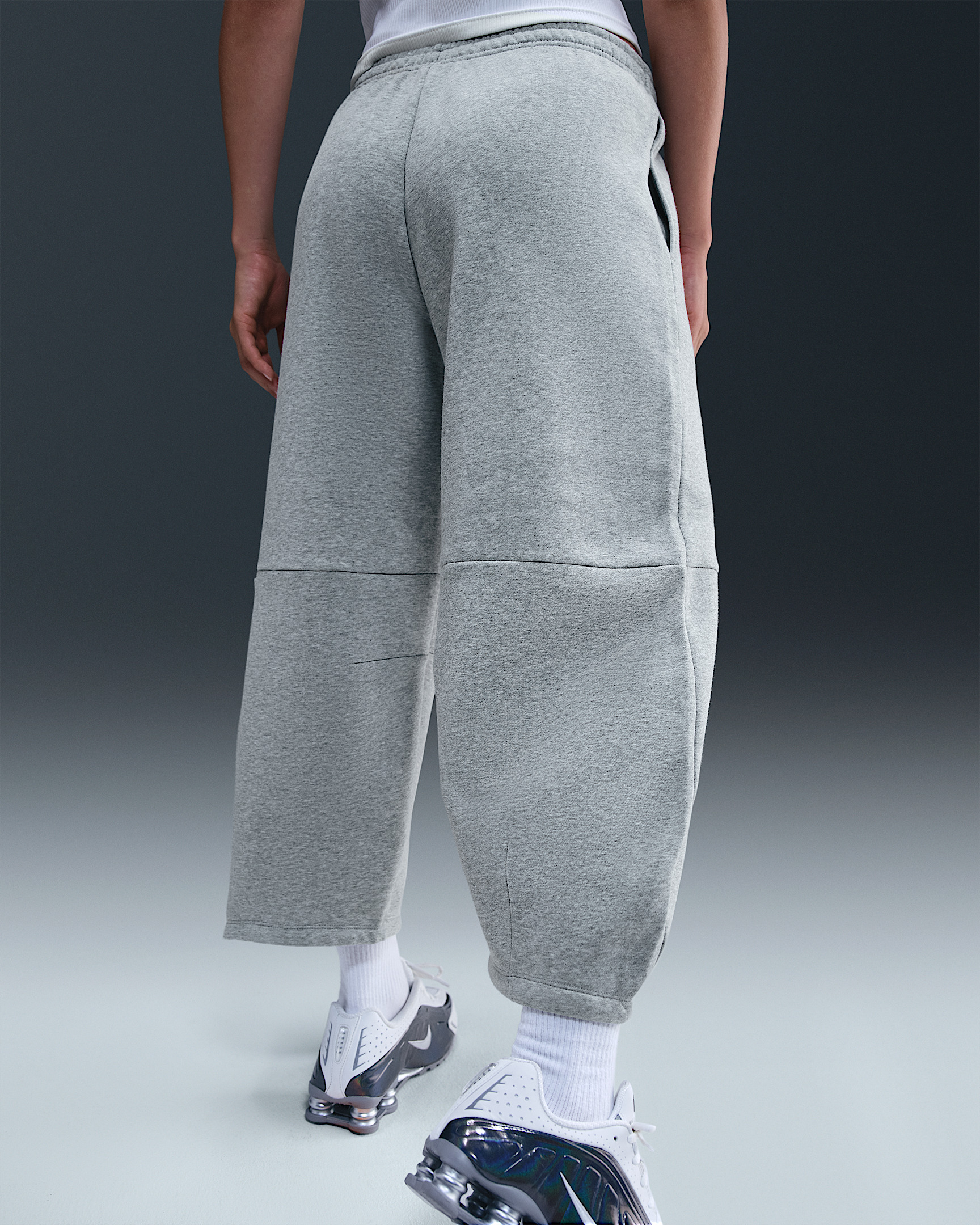 Nike Sportswear Phoenix Fleece Women's Loose Mid-Rise Barrel Pants - 3