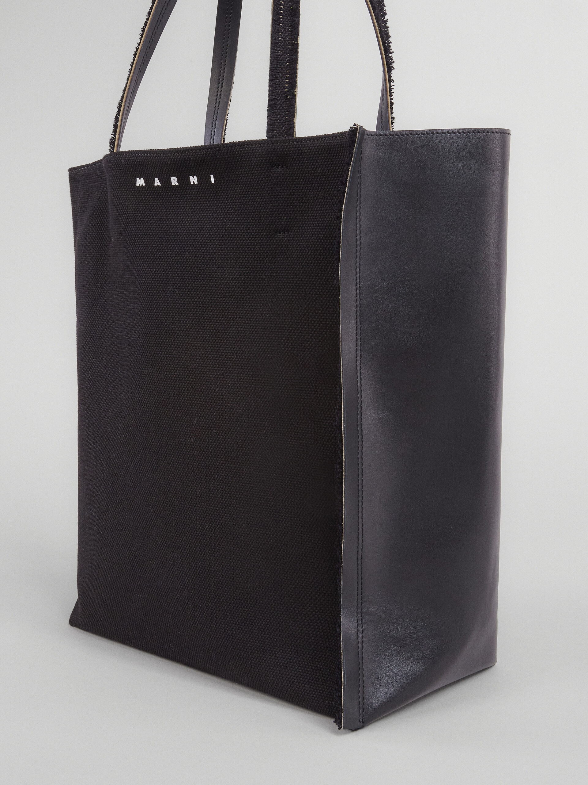 MUSEO SOFT LARGE BAG IN BLACK LEATHER AND CANVAS - 5