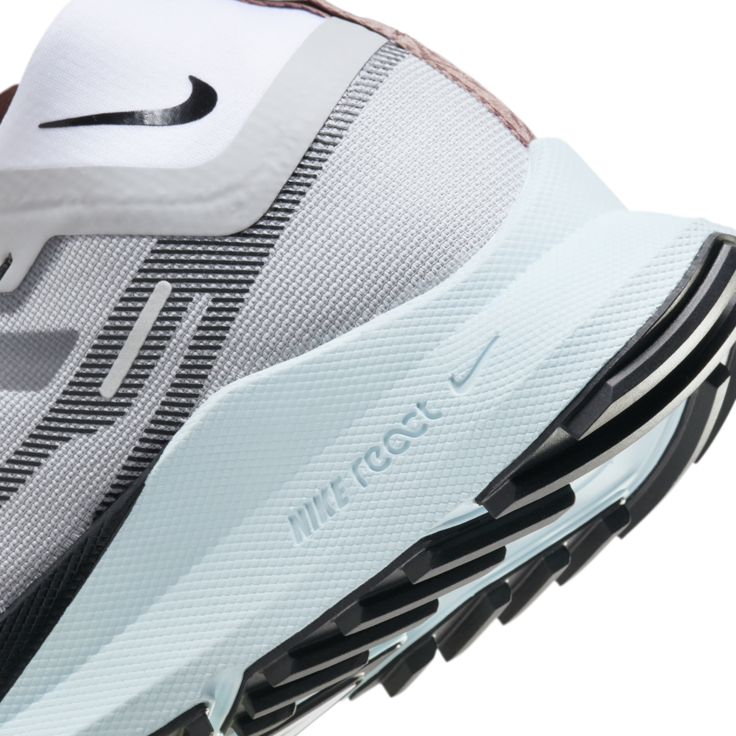 Nike Women's Pegasus Trail 4 GORE-TEX Waterproof Trail Running Shoes - 8