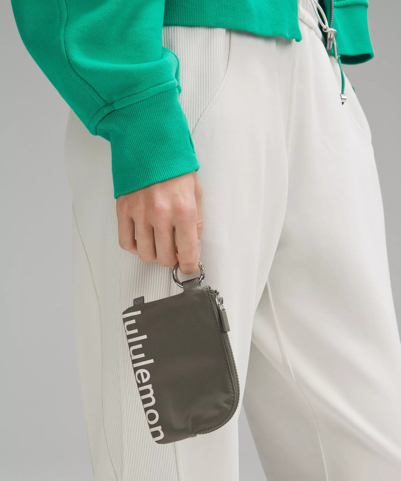 lululemon Clippable Card Pouch outlook