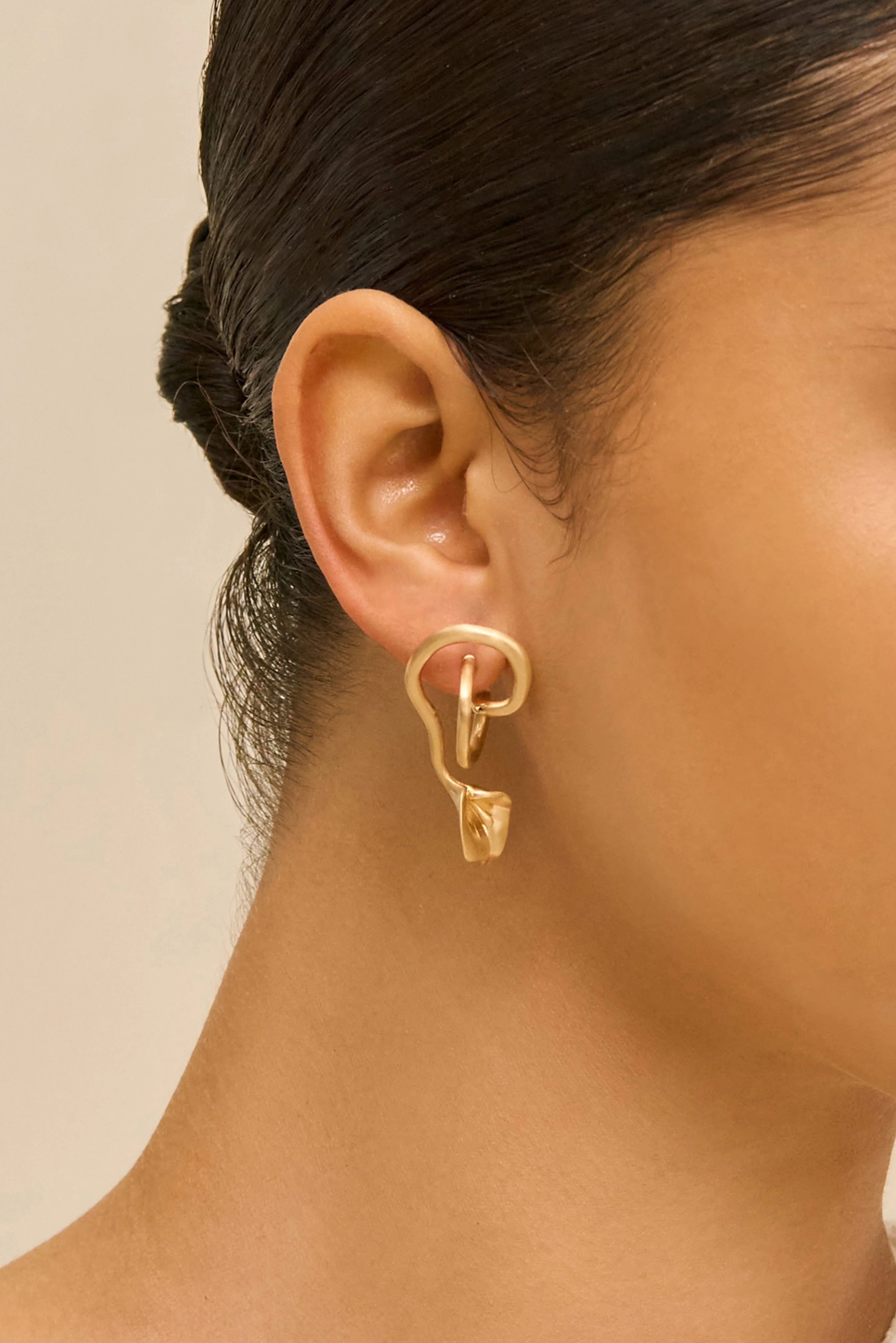 CALLA WAVY EARRING - 1