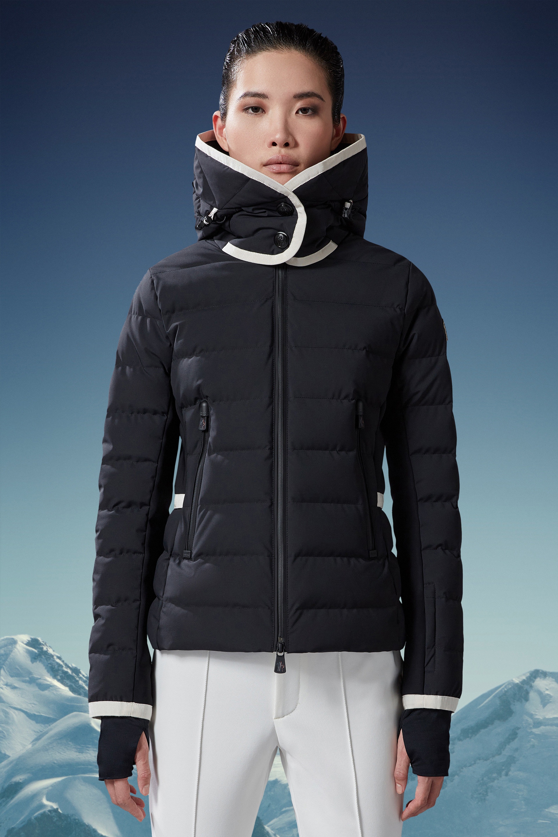 Lamoura Short Down Jacket - 3