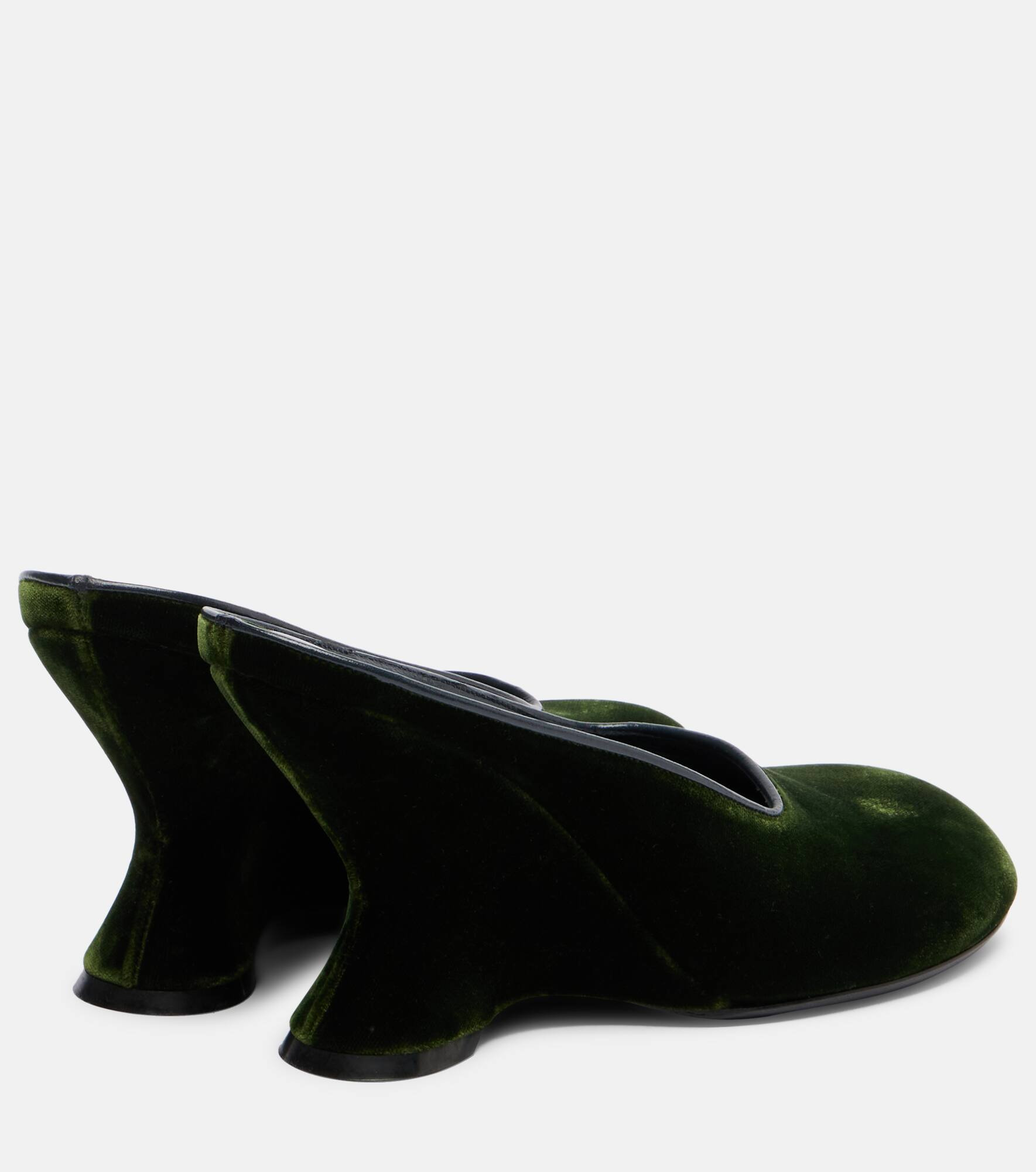95 velvet wedges - 2