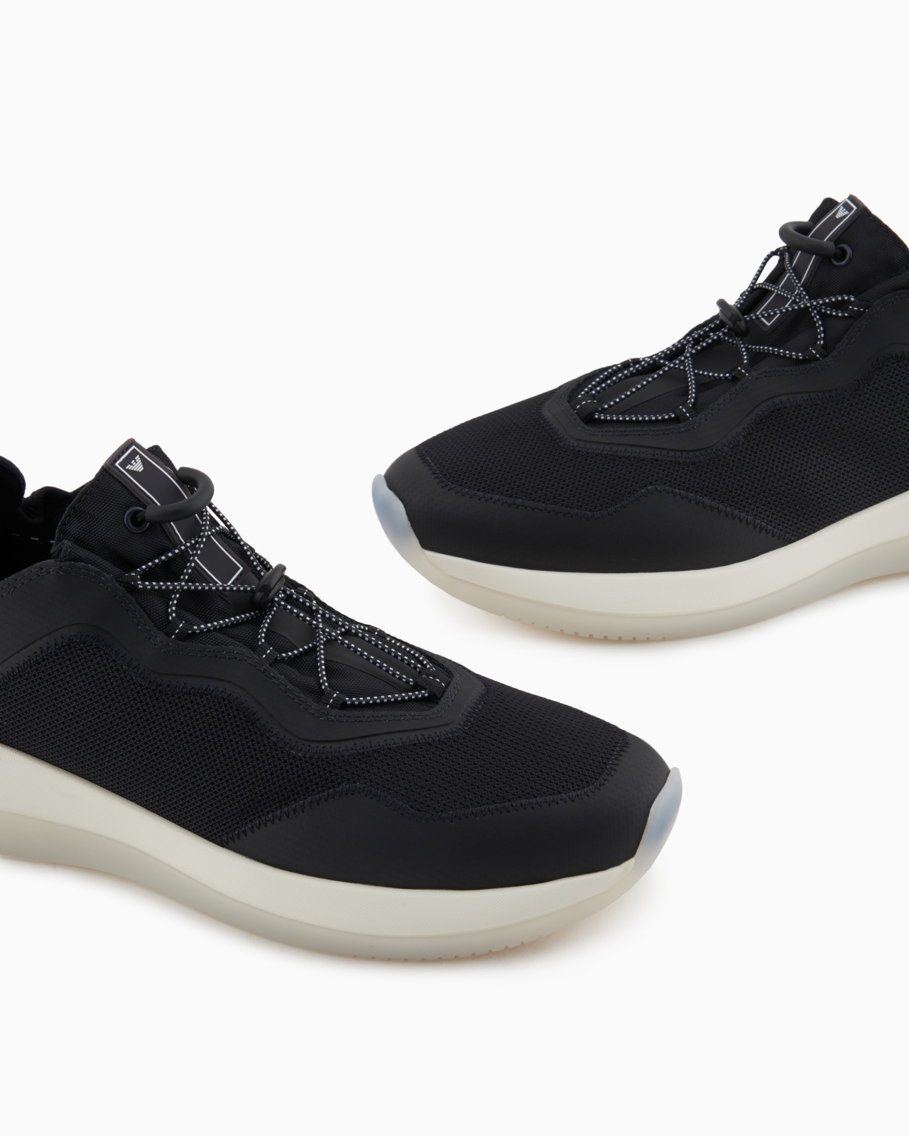 TRAVEL ESSENTIALS MESH SNEAKERS - 5
