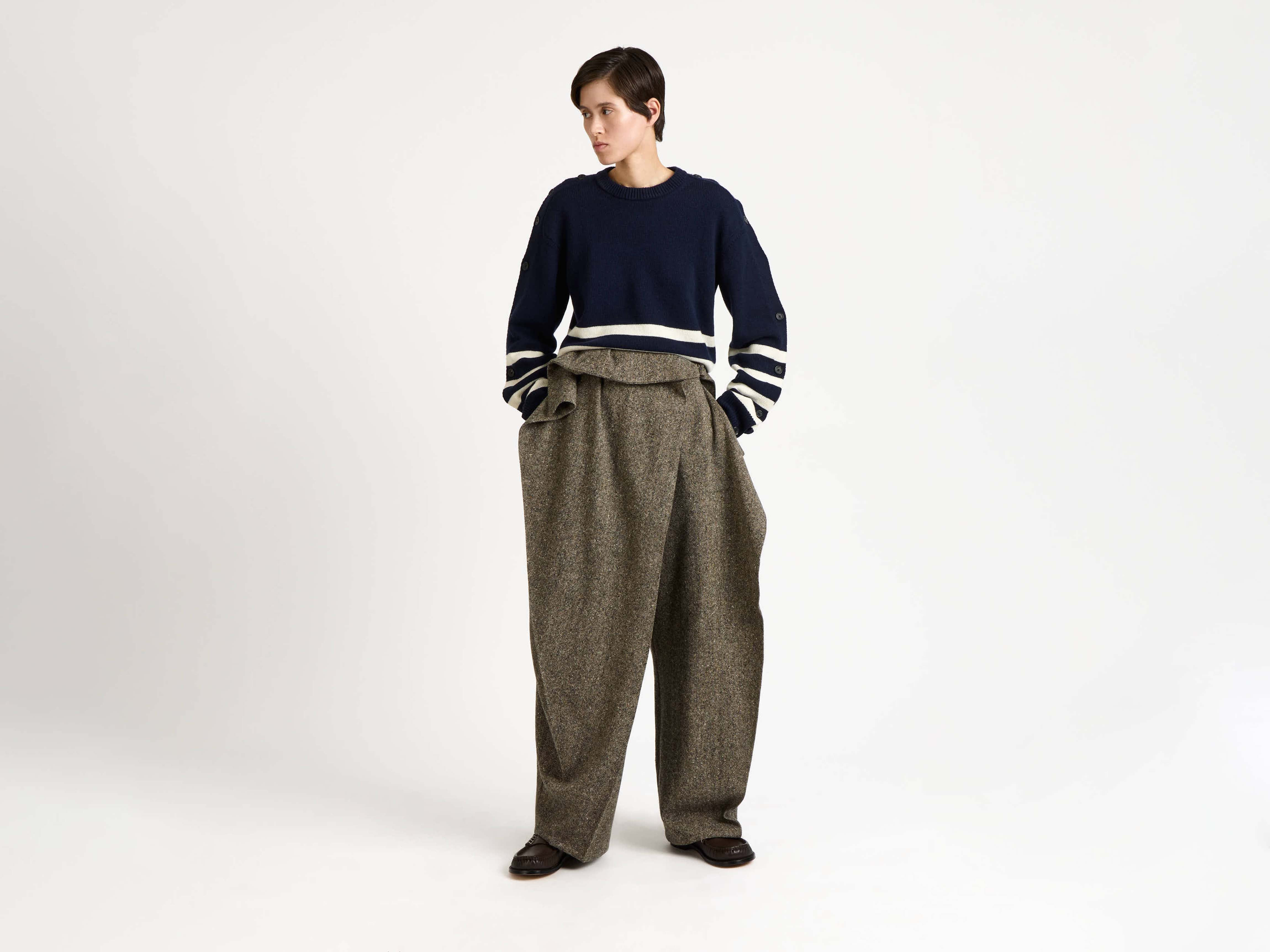 FOLD OVER TROUSERS IN BLACK & BEIGE - 6