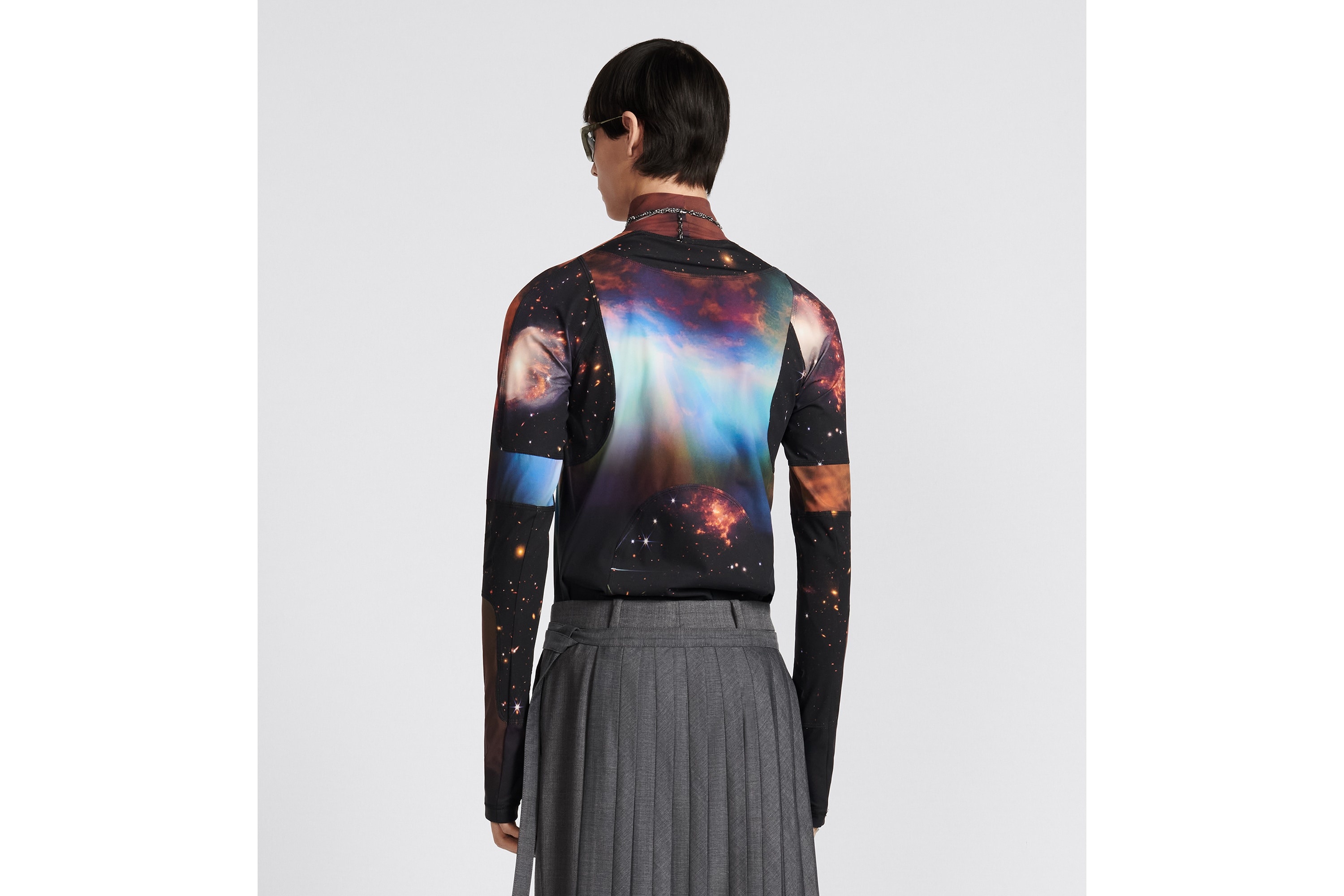 Long-Sleeved T-Shirt - 7