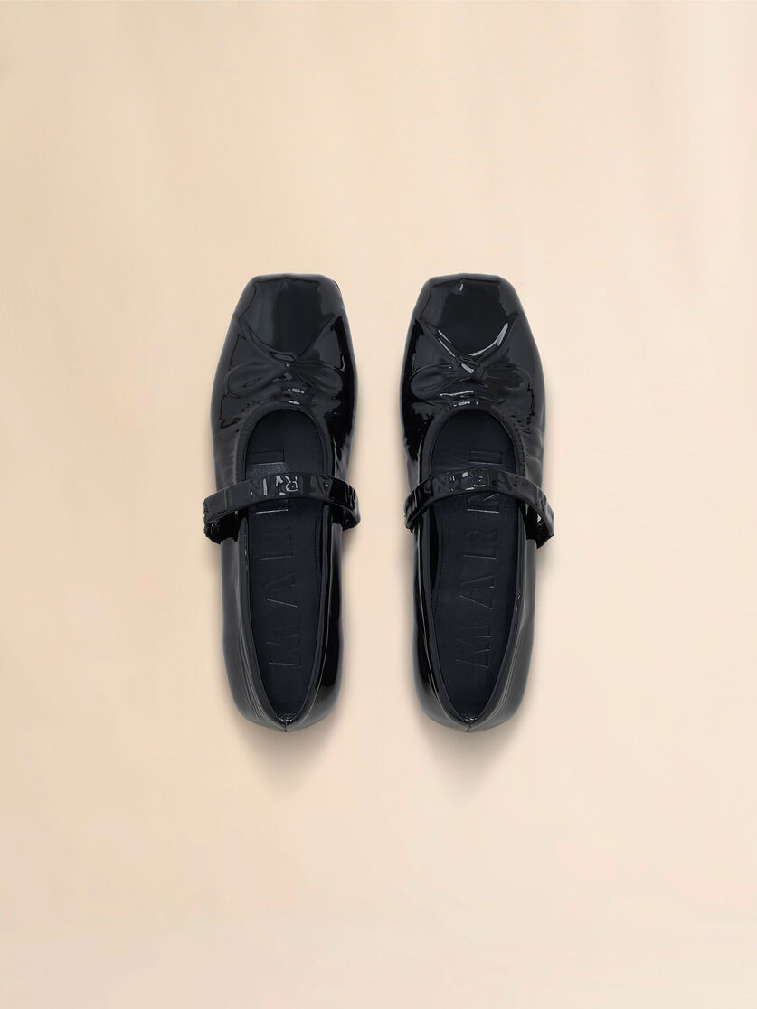 BLACK PATENT LEATHER MARY JANE - 4