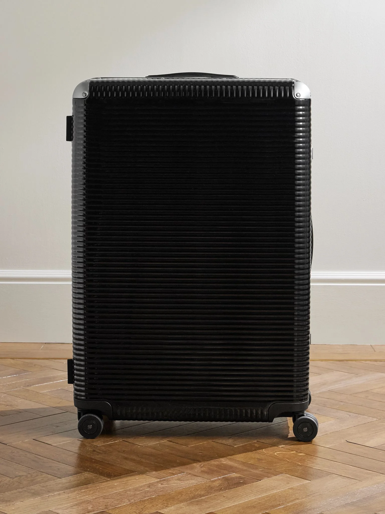 Bank Light L Leather-Trimmed Makrolon® Polycarbonate Spinner Suitcase Black - 1