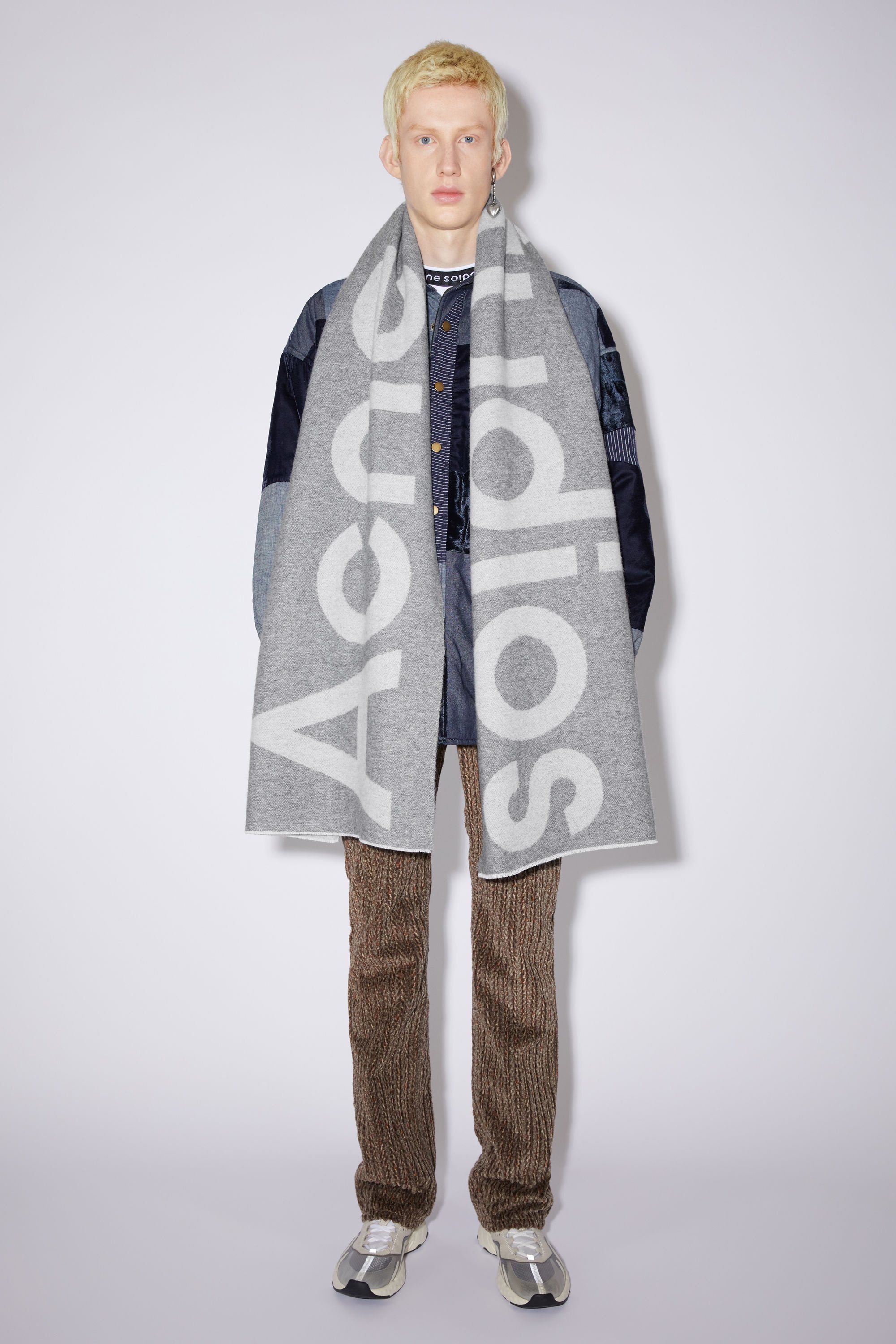 Logo Jacquard Scarf - Grey - 3