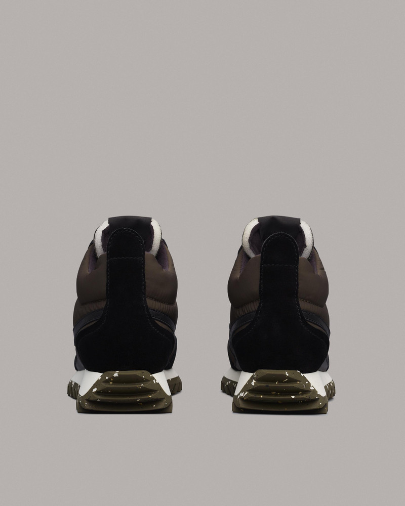 Retro Hiker - Recycled Materials
Mid Top Sneaker 3