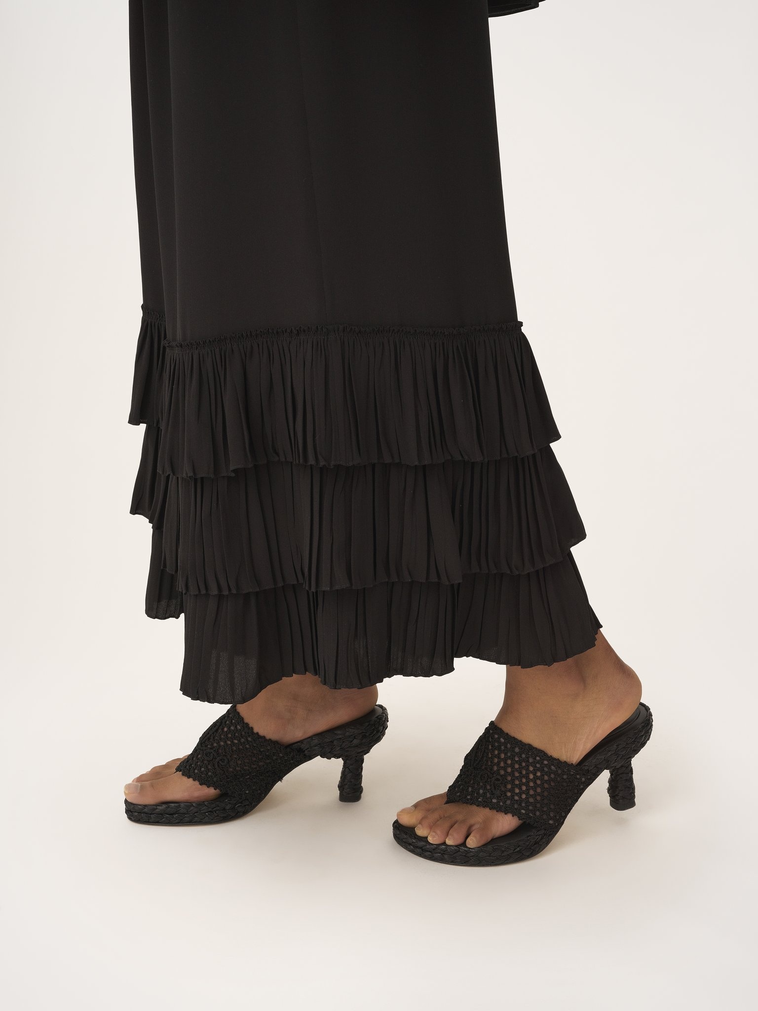FLUID WIDE-LEG PANTS IN CRÊPE DE CHINE - 8