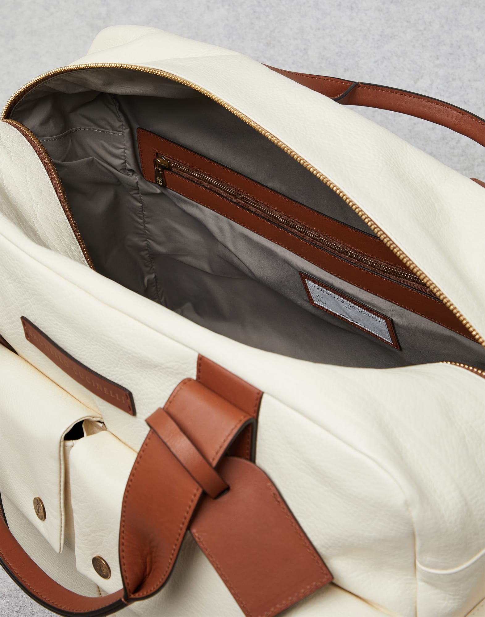 Grained leather leisure bag 5