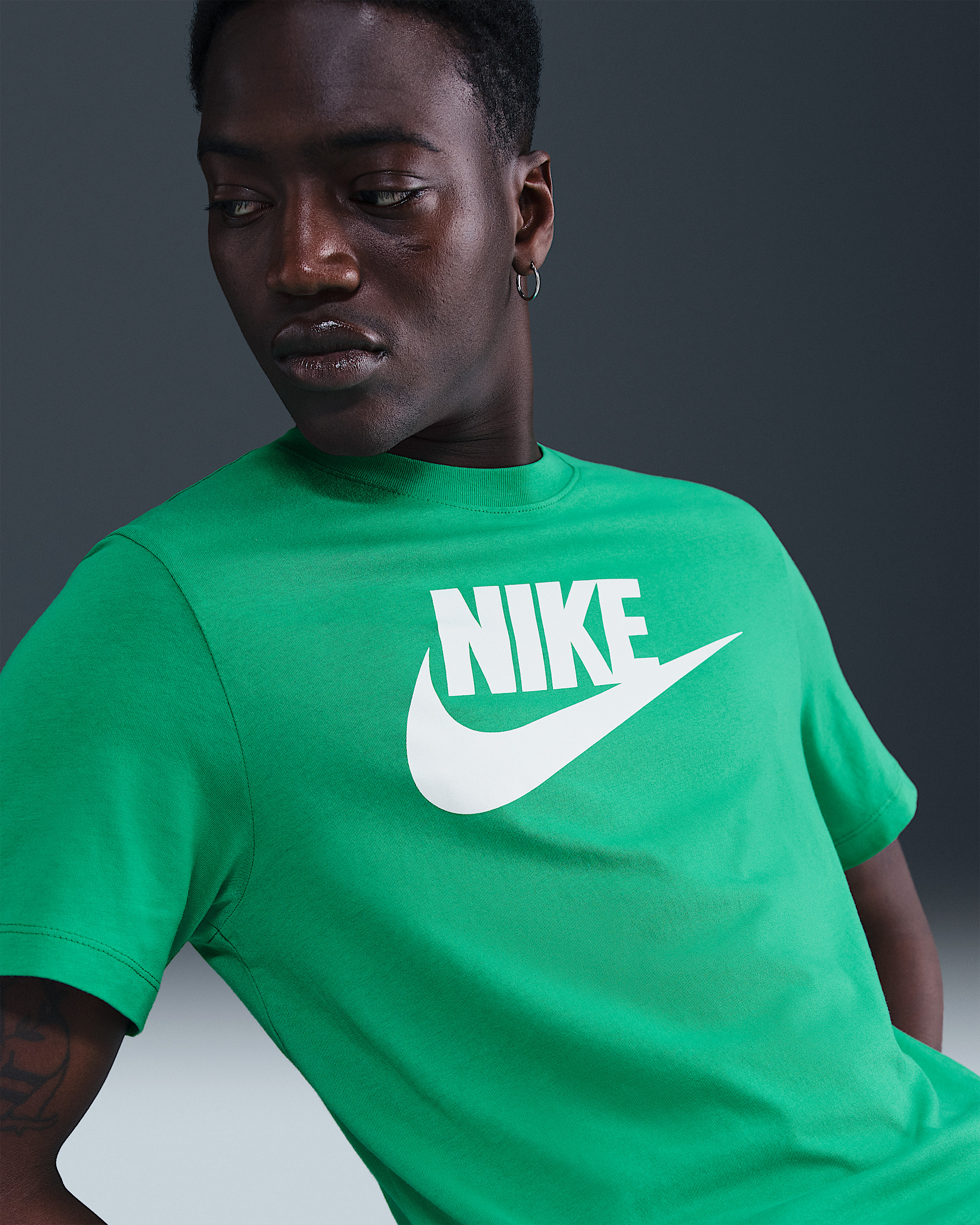 Nike Sportswear Men's T-Shirt - 3