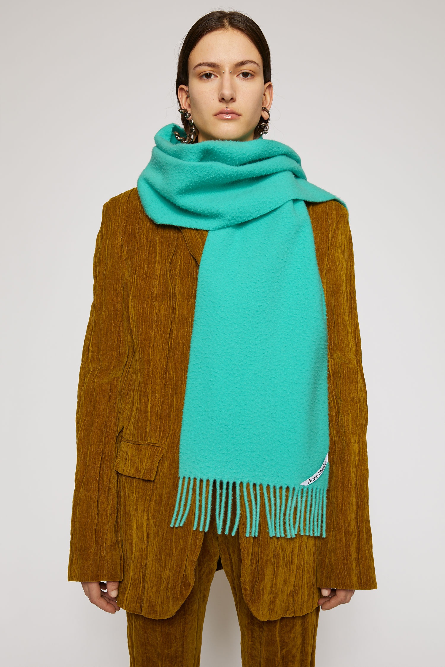 Pilled wool scarf turquoise blue - 3