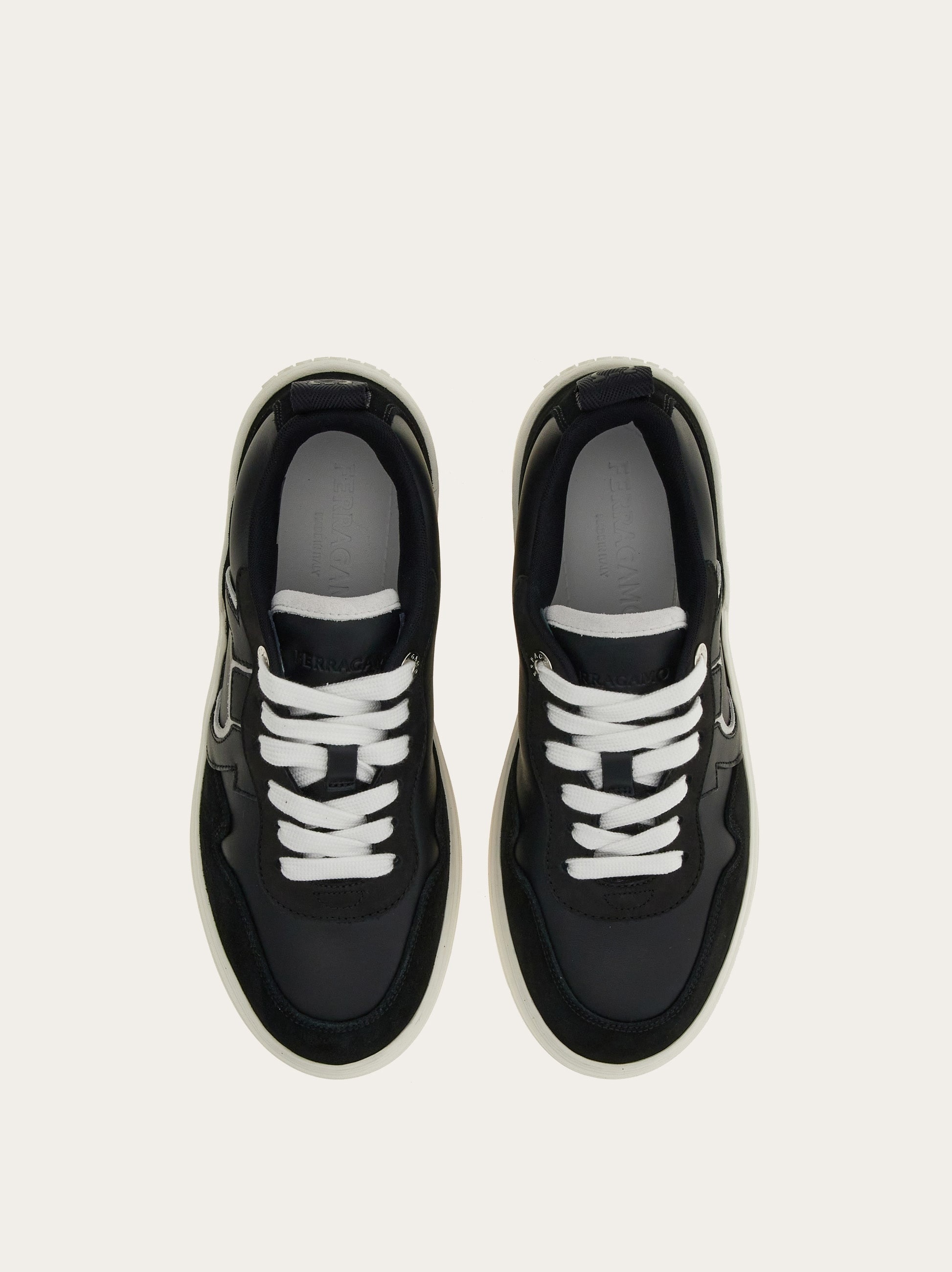 Salvatore Ferragamo｜SNEAKERS (030576 769716) FERRAGAMO Sneaker with Gancini ornament | REVERSIBLE