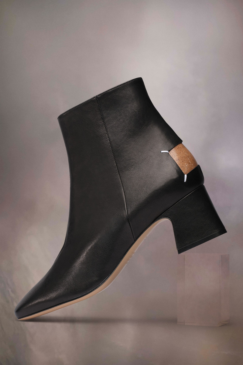 Maison Margiela Four stitches décortiqué boots outlook