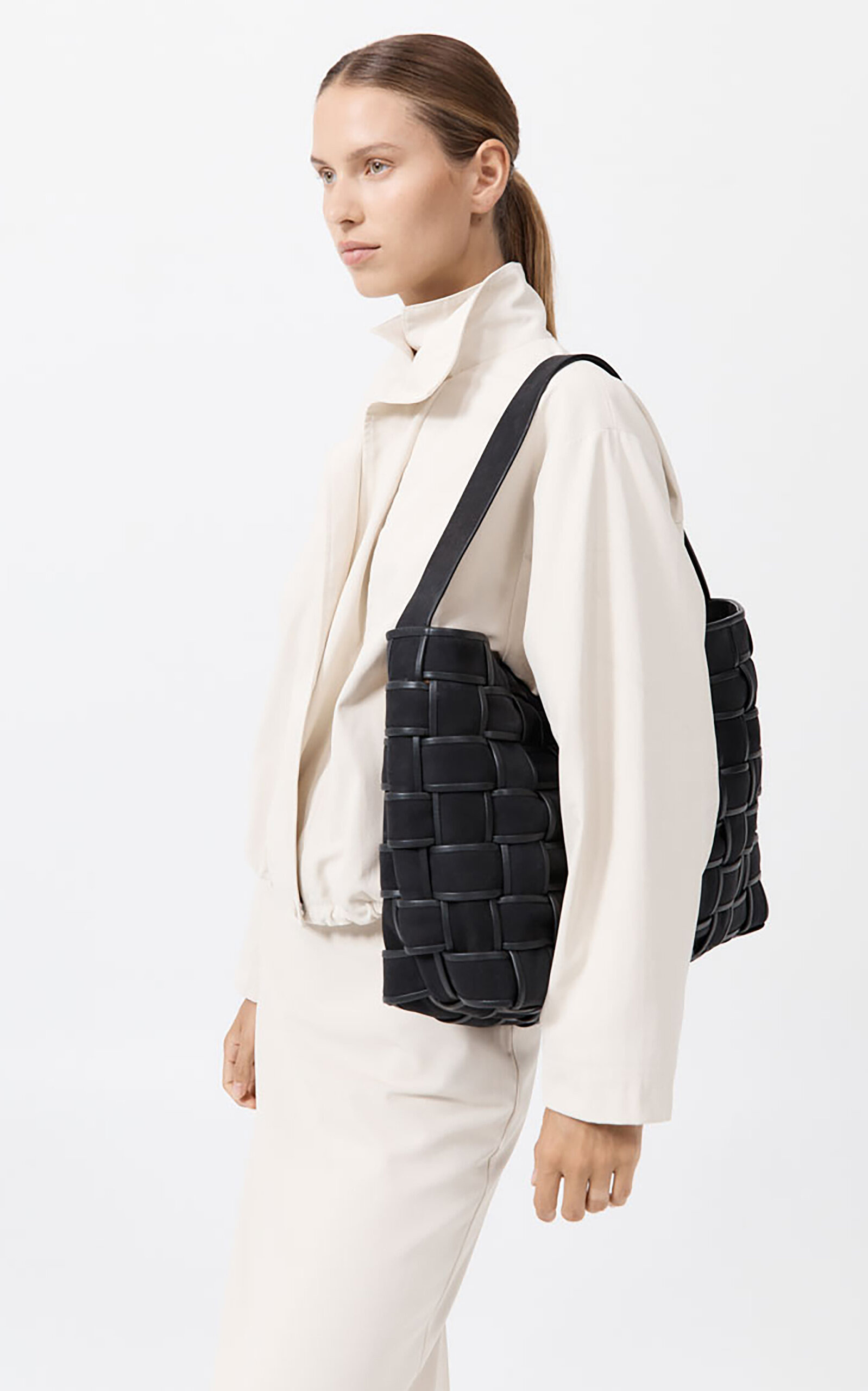 Border Woven Leather Large Tote Bag black - 5