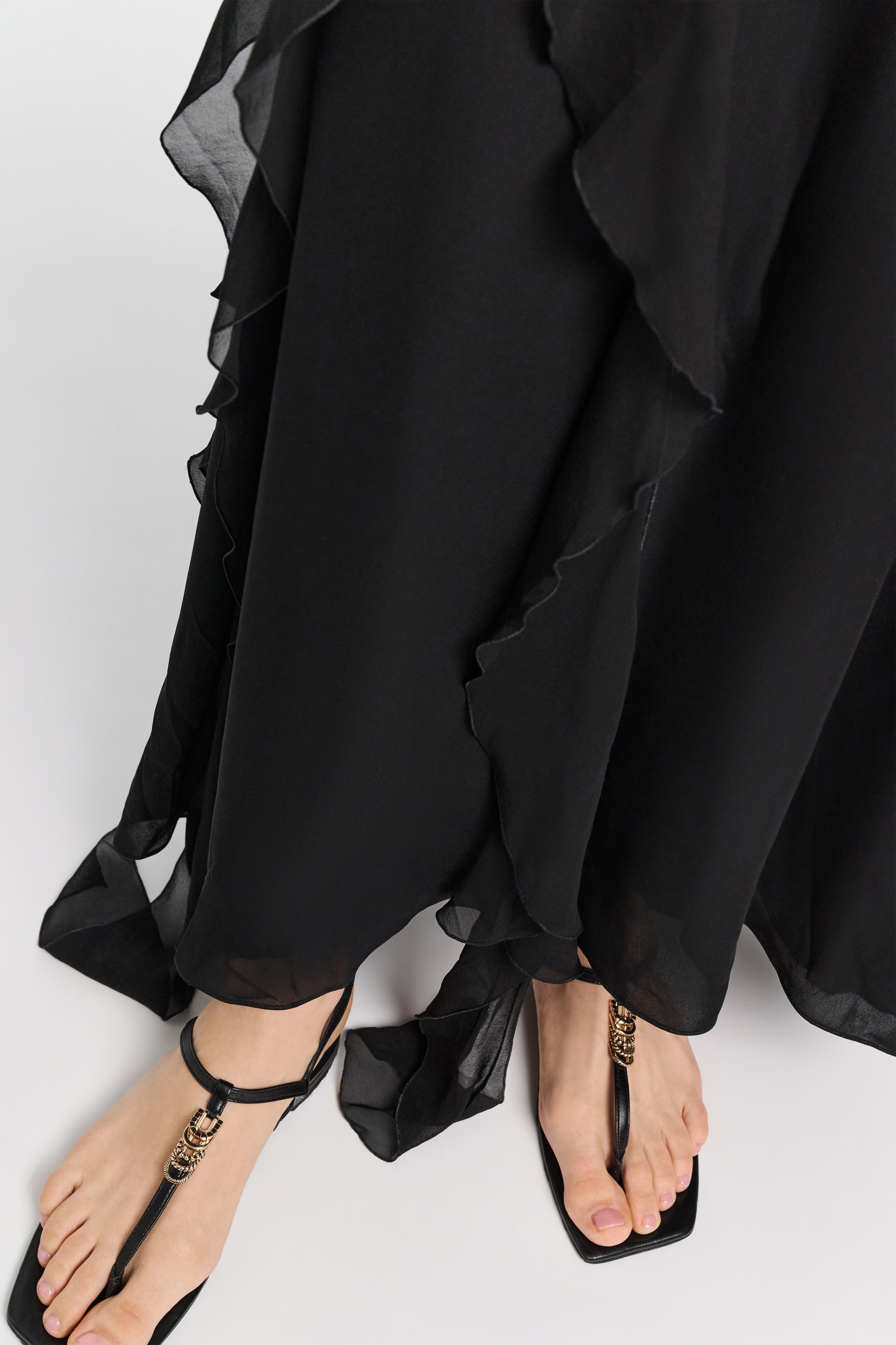 EVERYDAY ELEGANCE toe post sandal - 5