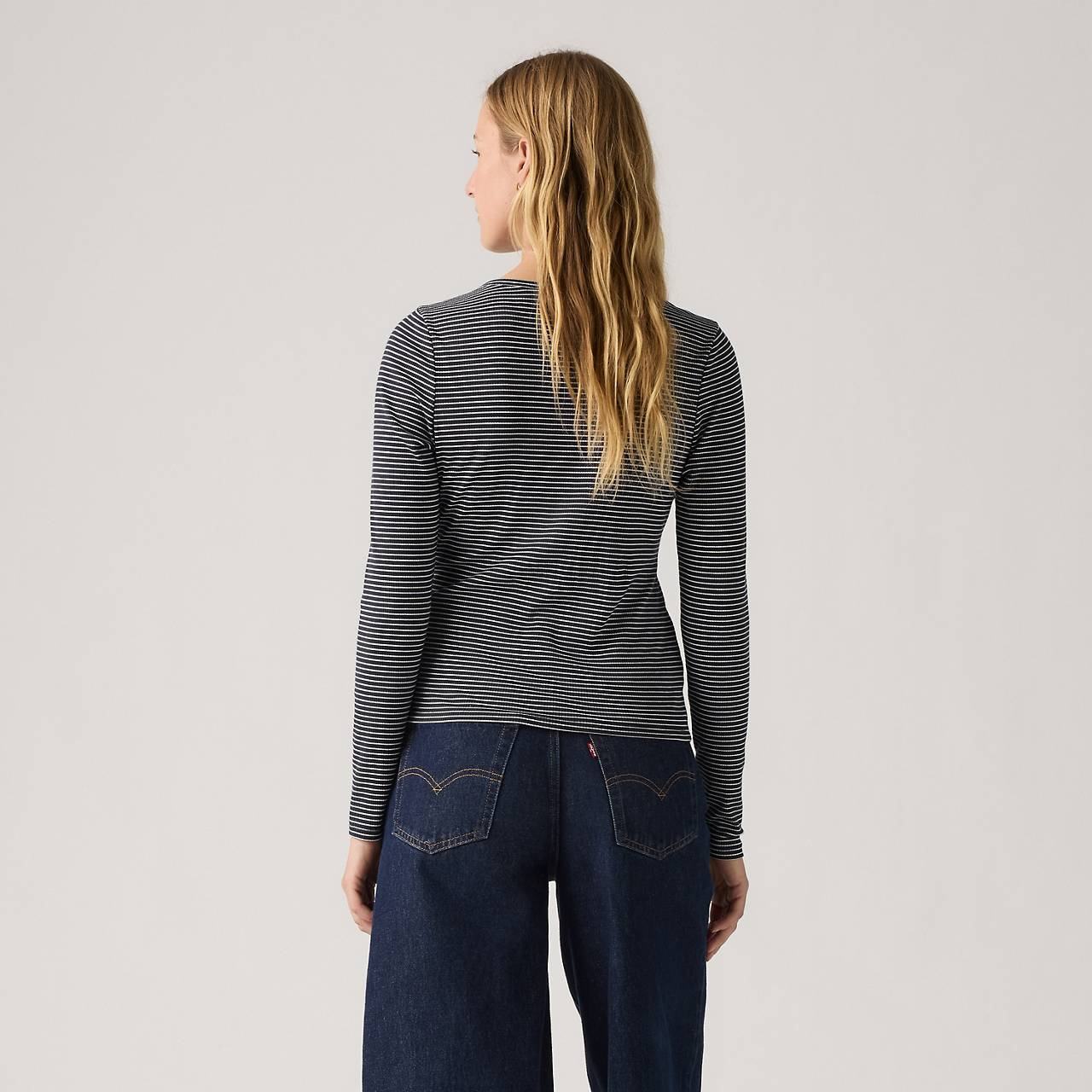 DREAMY HENLEY - 4