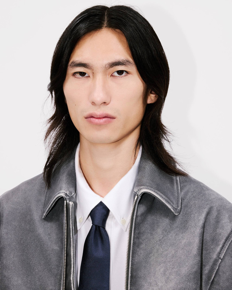 Casual blouson in leather 6