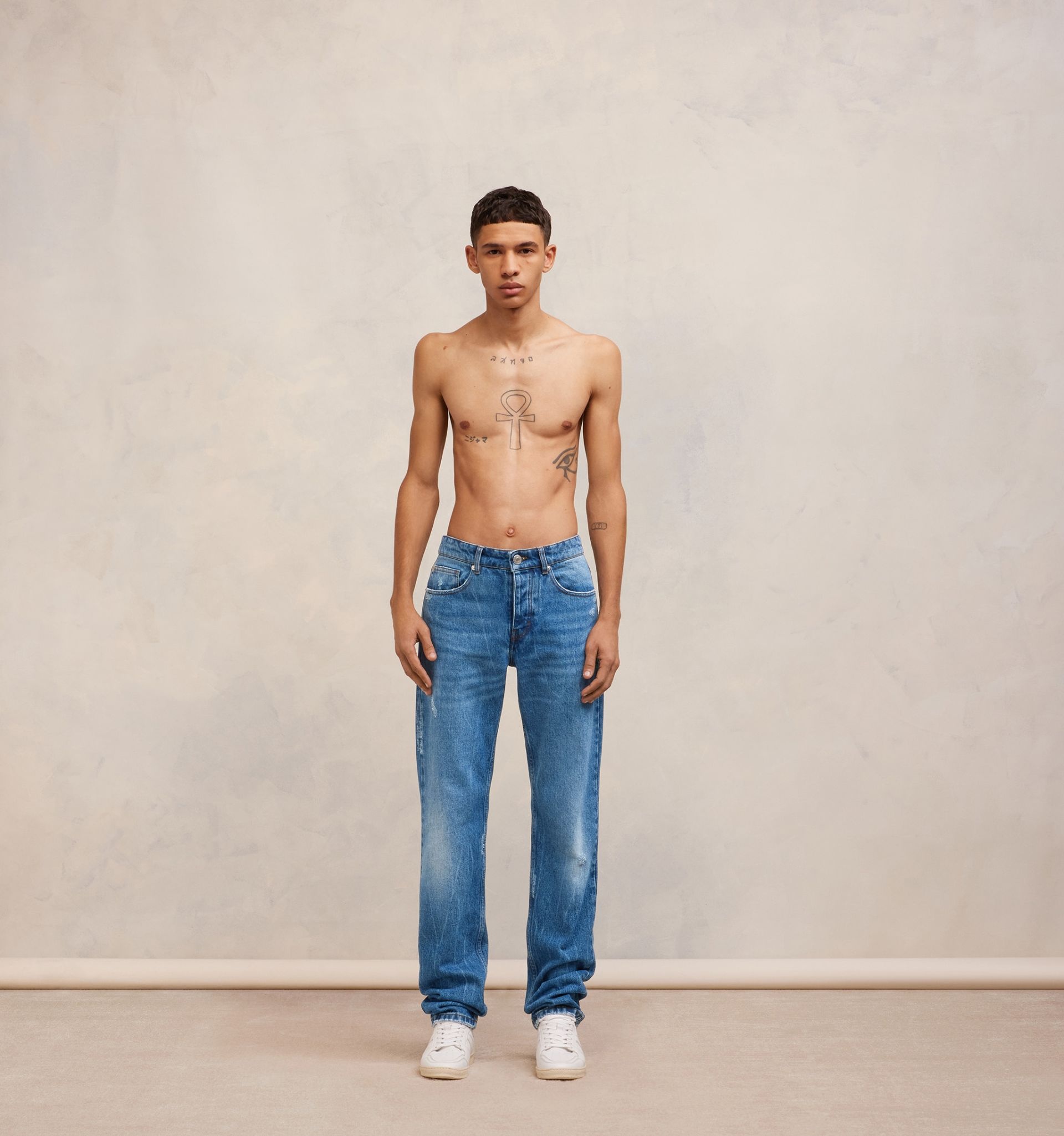 Classic Fit Jeans - 3