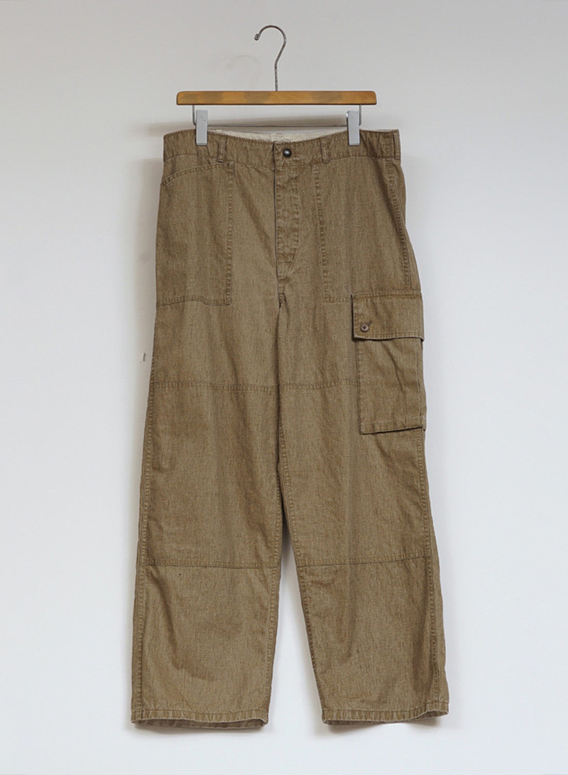 Mountain Pant Reversible in Khaki 1