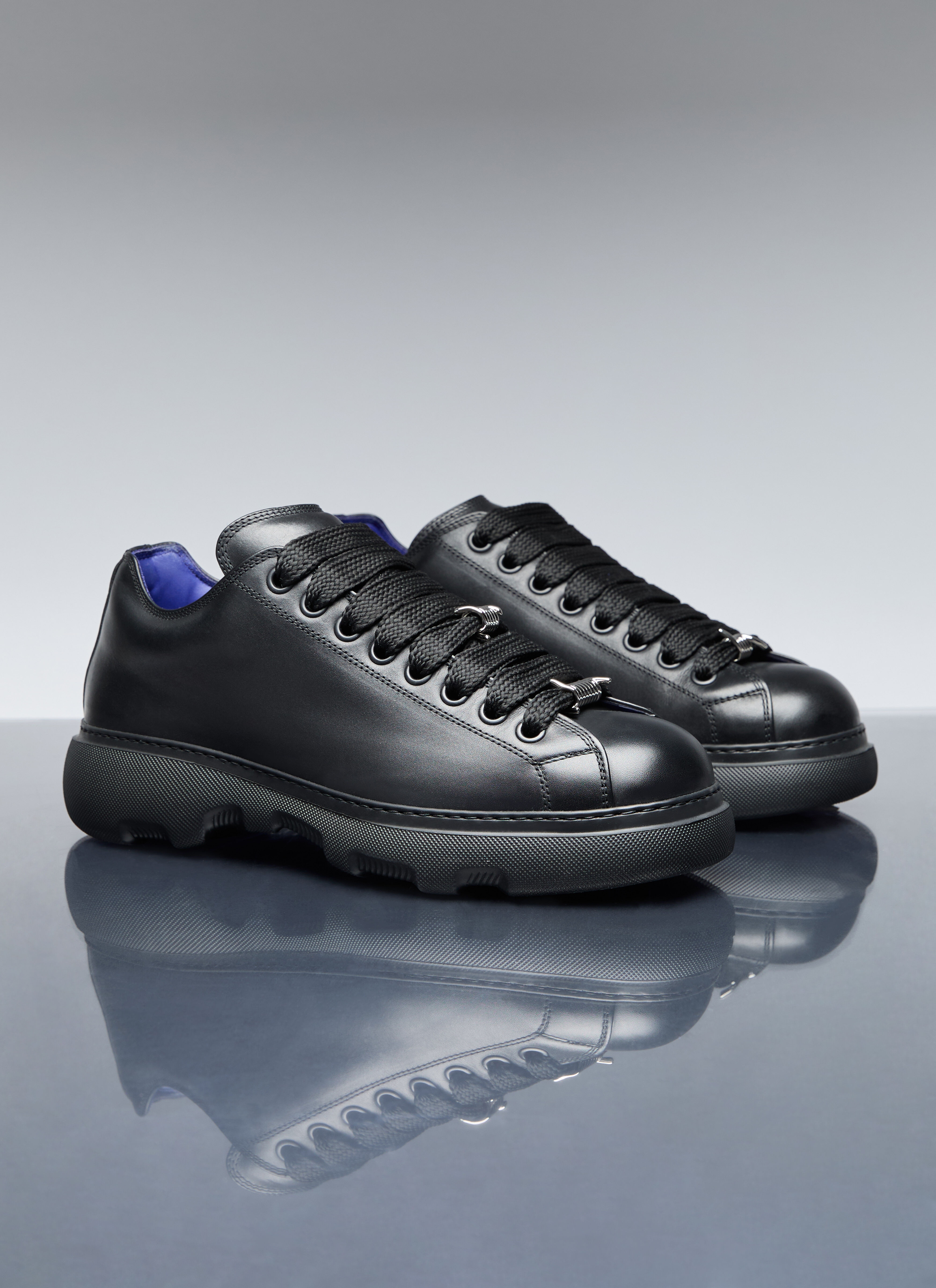 スニーカー BURBERRY RANGER SMOOTH LEATHER SNEAKERS 22174919_51951310_600.jpg