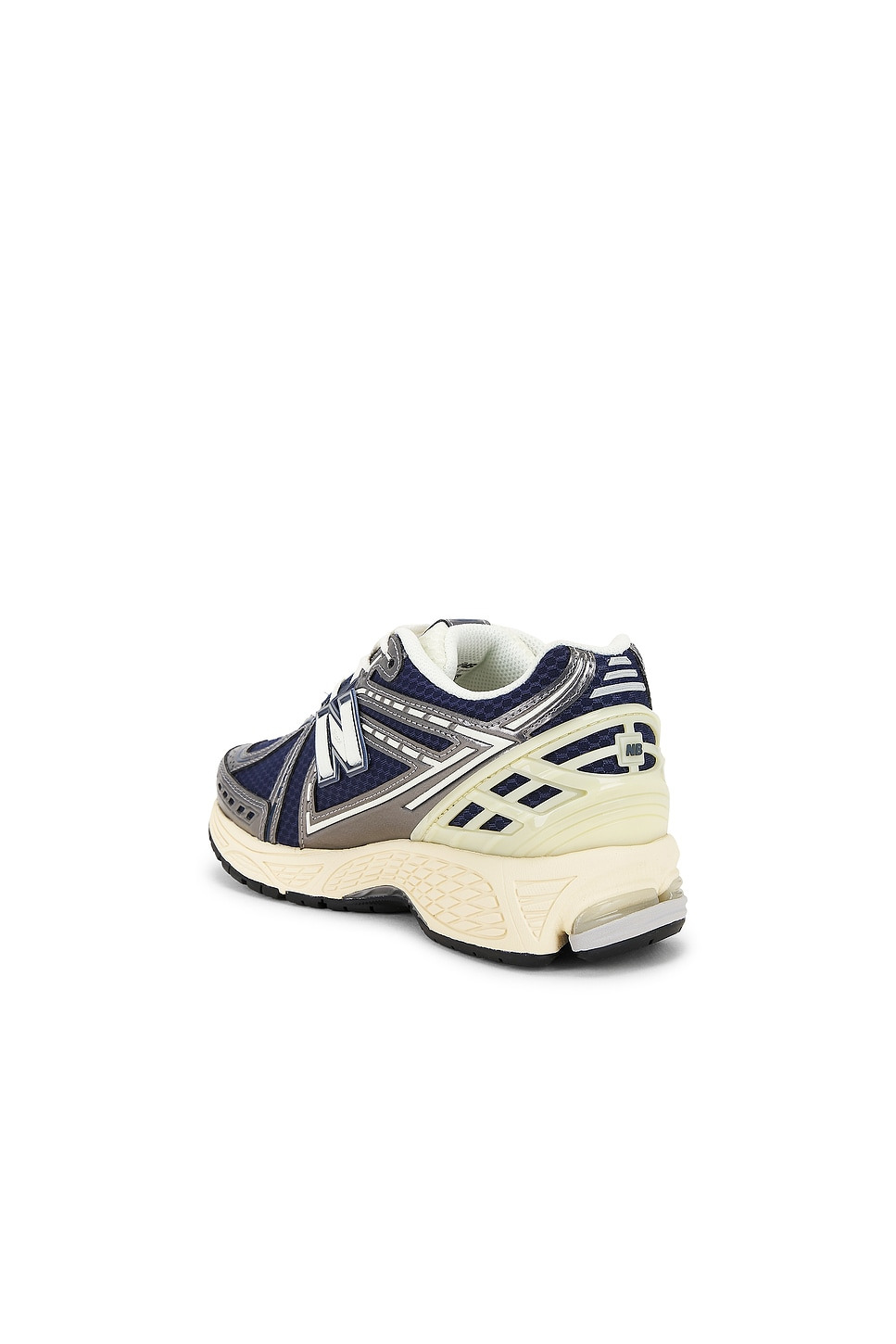 1906r Sneaker - 3