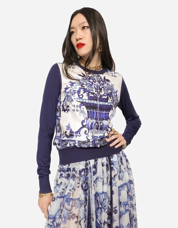 Majolica-print silk and twill sweater - 5