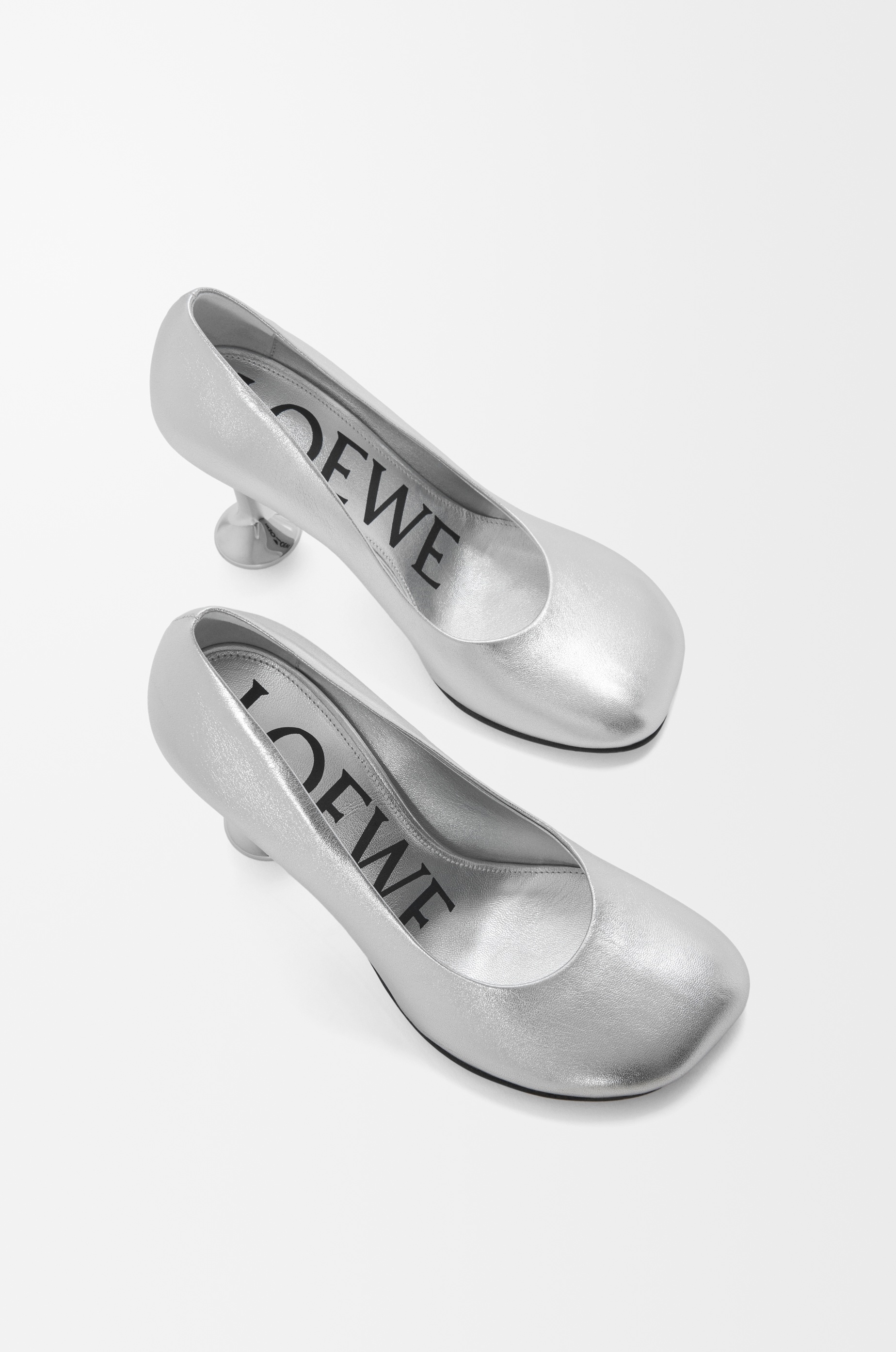 Toy pump in laminated lambskin - 4