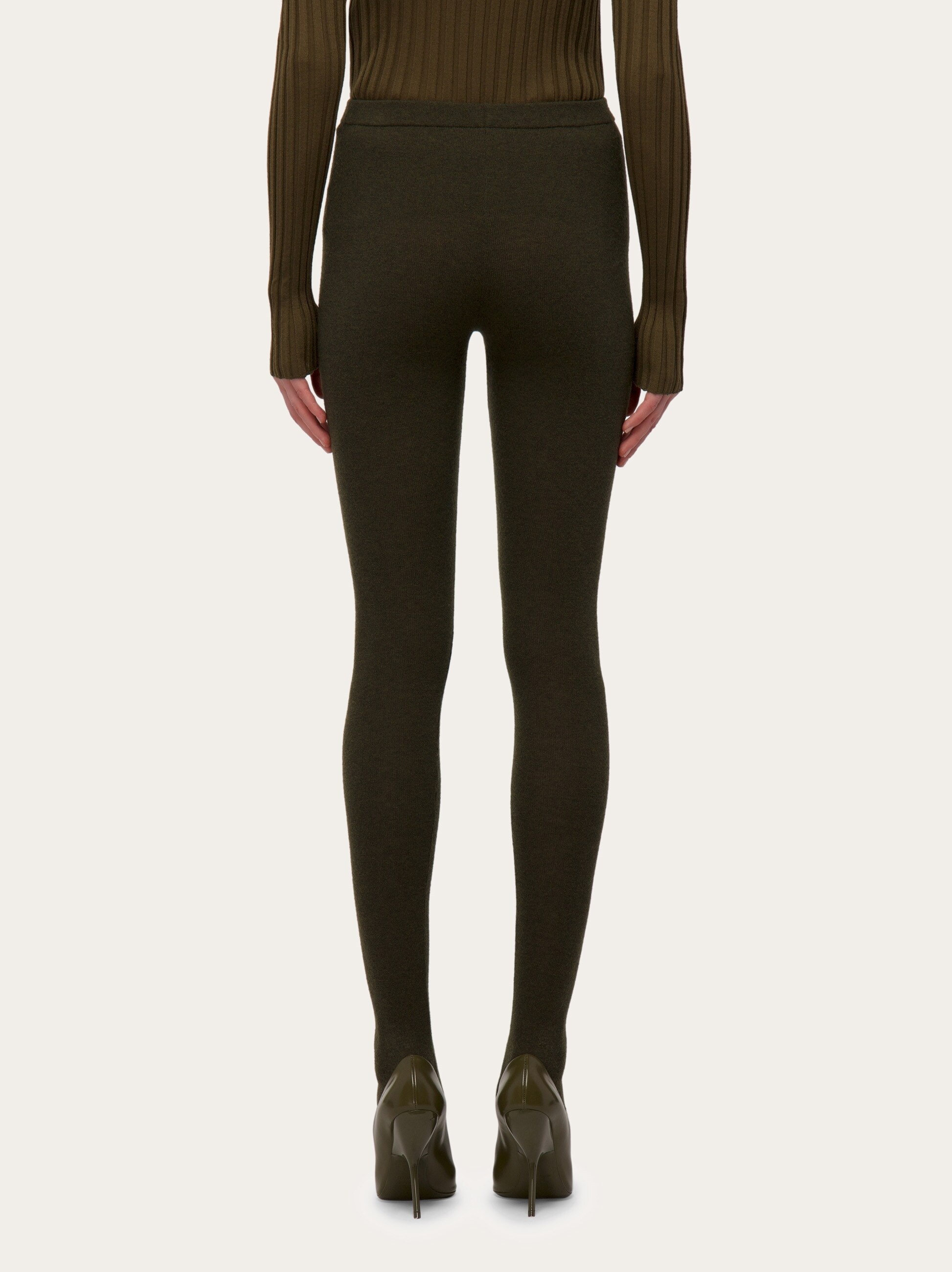 Knitted leggins - 4