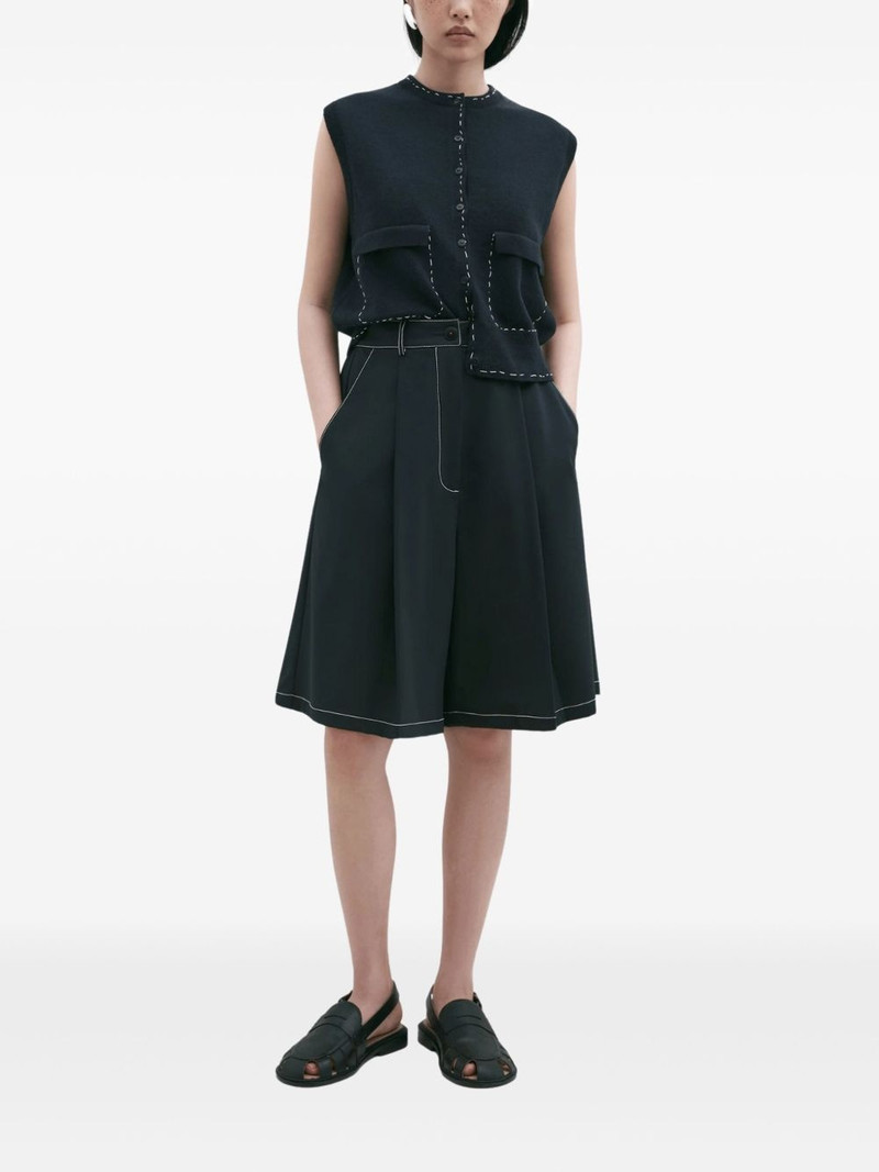 CORDERA pleated bermuda shorts outlook