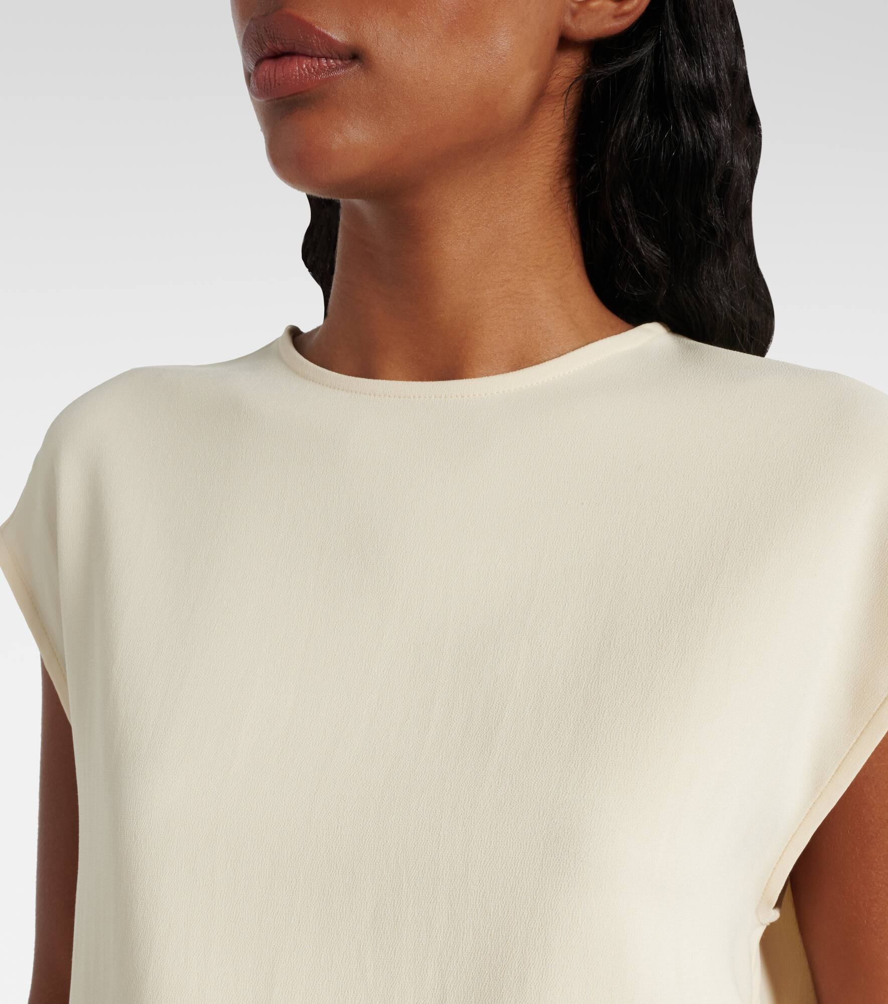 Sleeveless top - 4