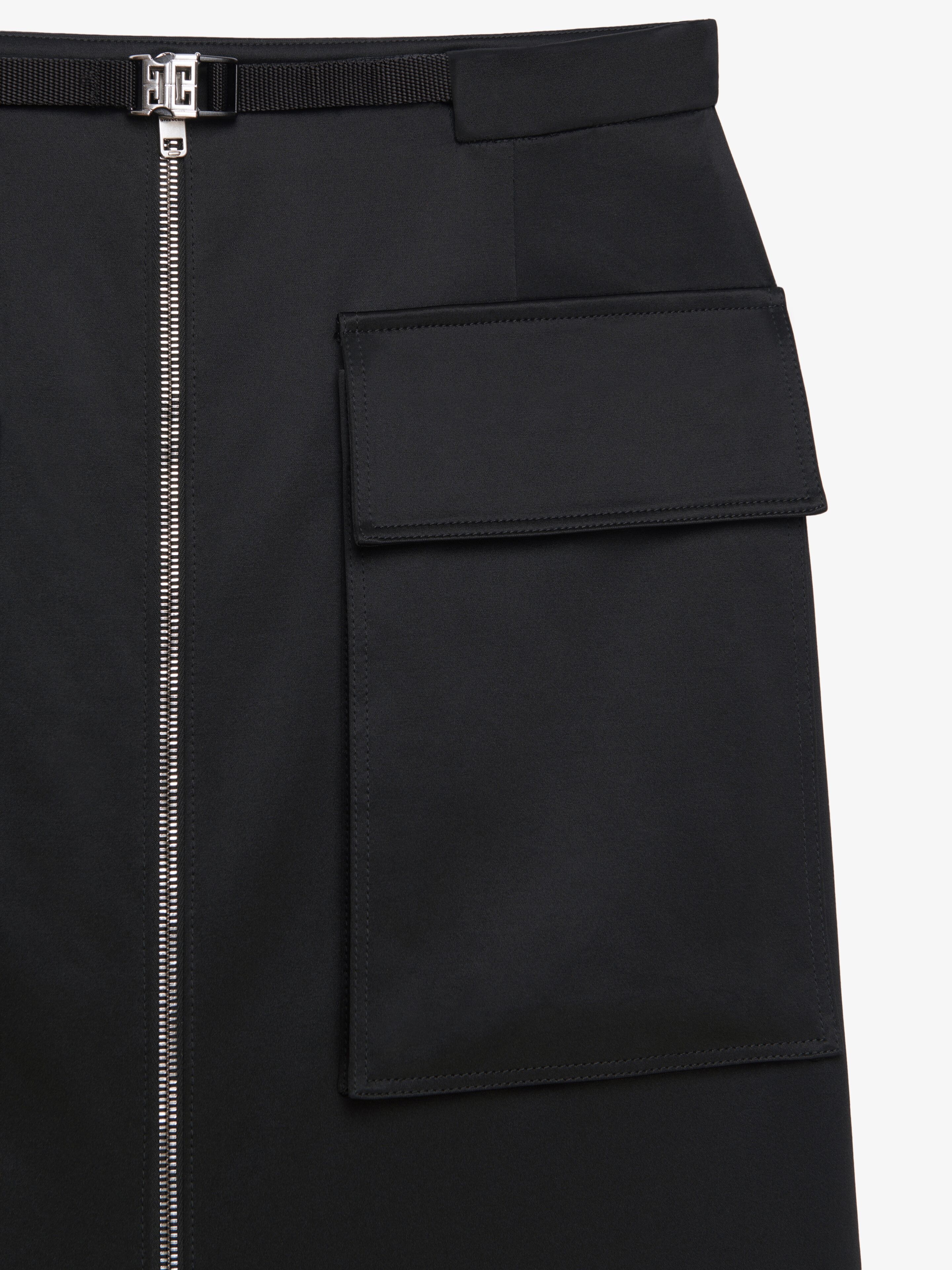 ZIPPED SKIRT WITH POCKETS AND 4G BELT - 5
