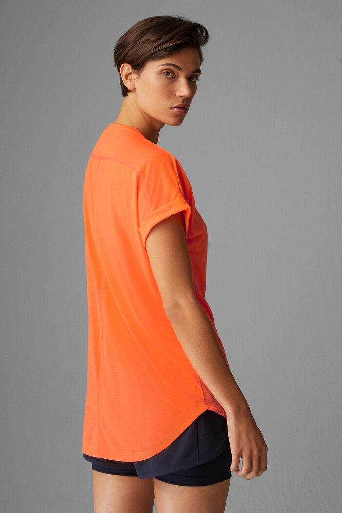 Evie T-shirt in Orange - 3