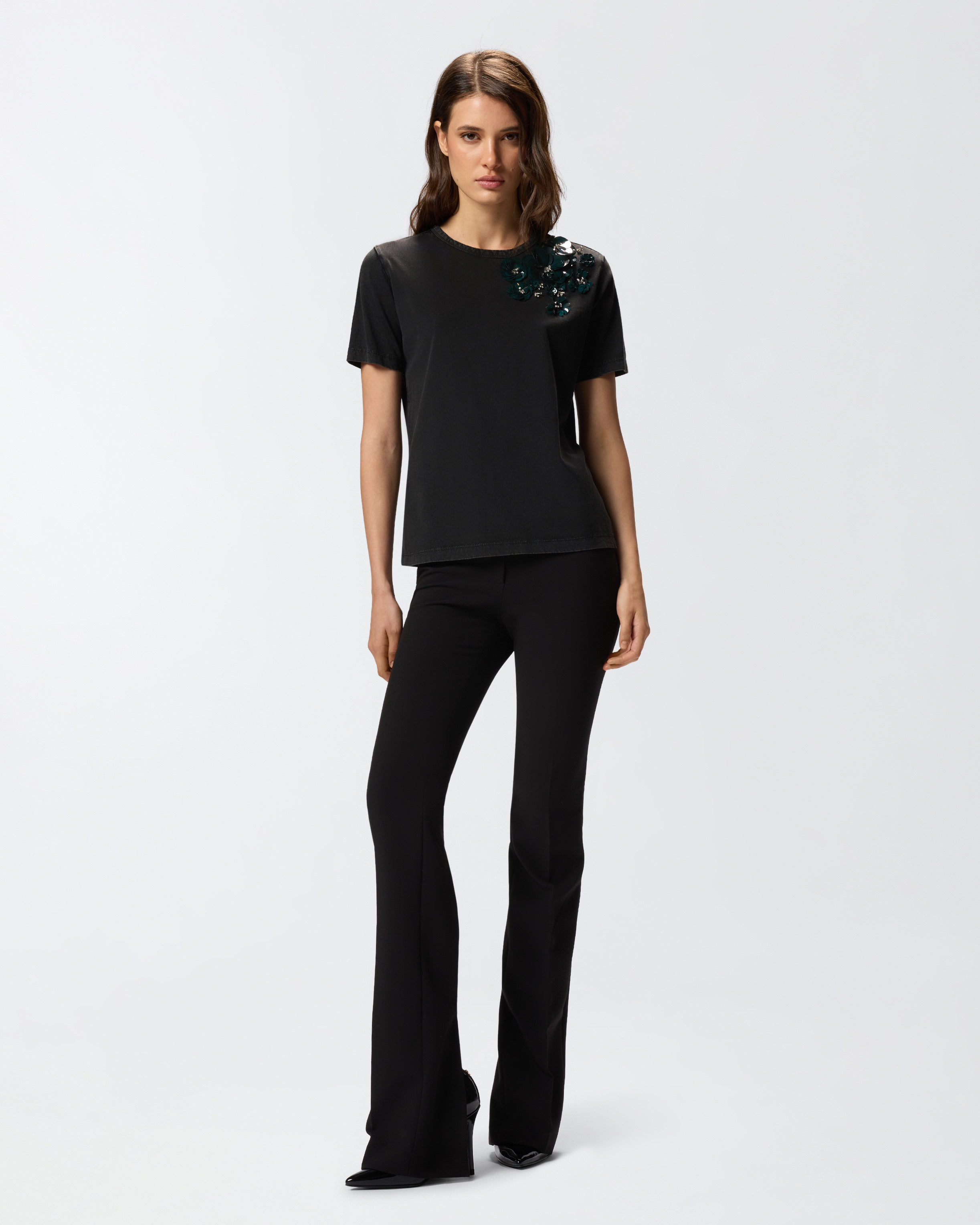 T-SHIRT WITH JEWEL FLOWERS - 3