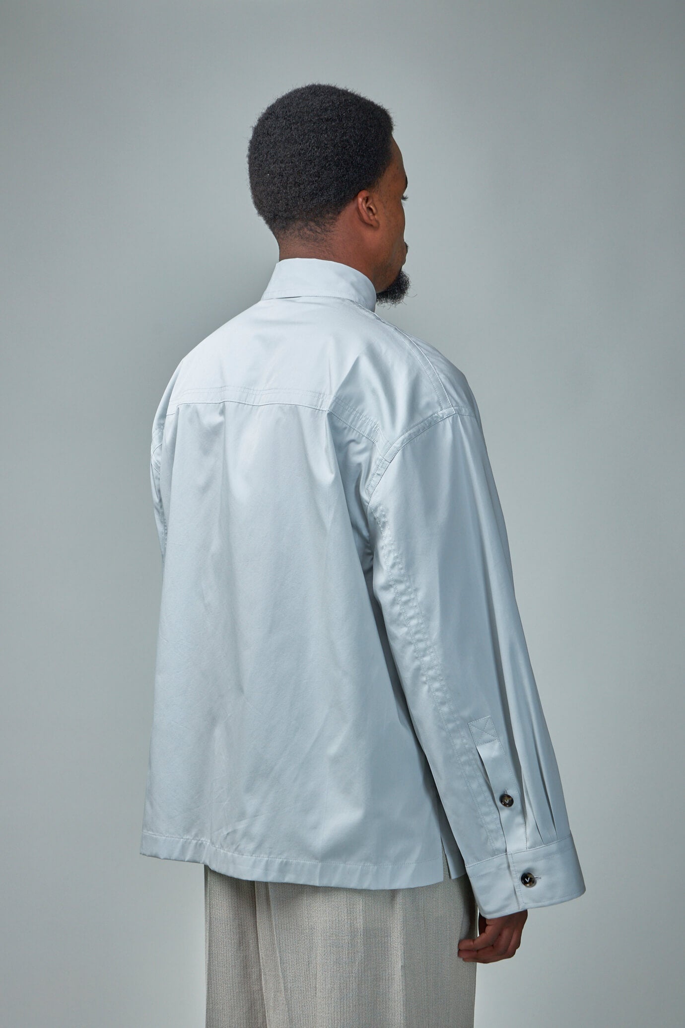 Tシャツ・カットソー BOTTEGA VENETA SS24 SILK SHIRT (782607 V3YS05209) BOTTEGA VENETA SS24 SILK SHIRT (782607 V3YS05209) (BOTTEGA