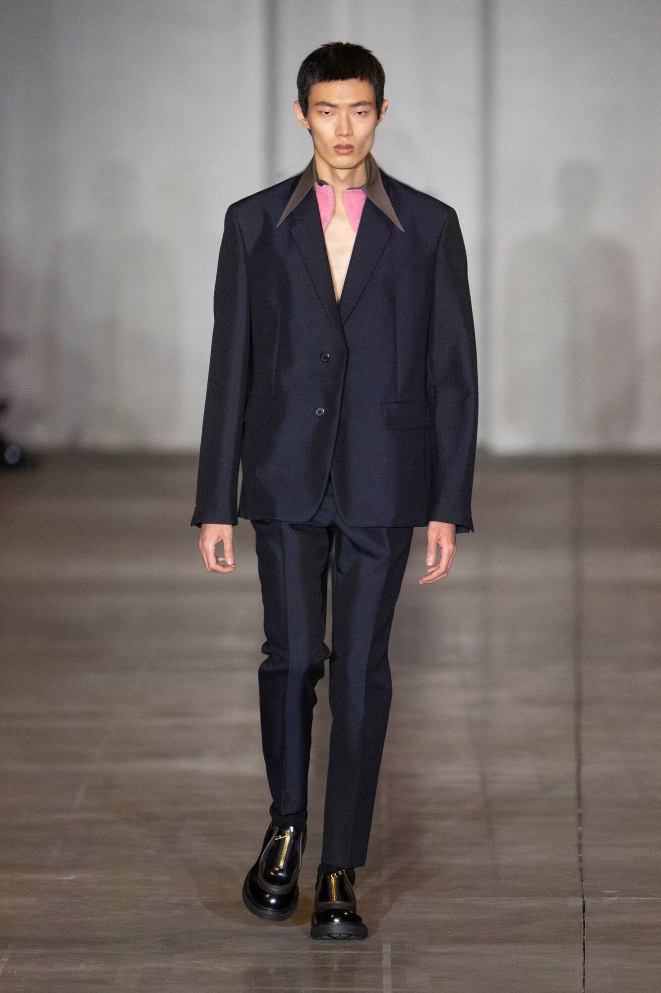 Wool and mohair suit jacket - 9