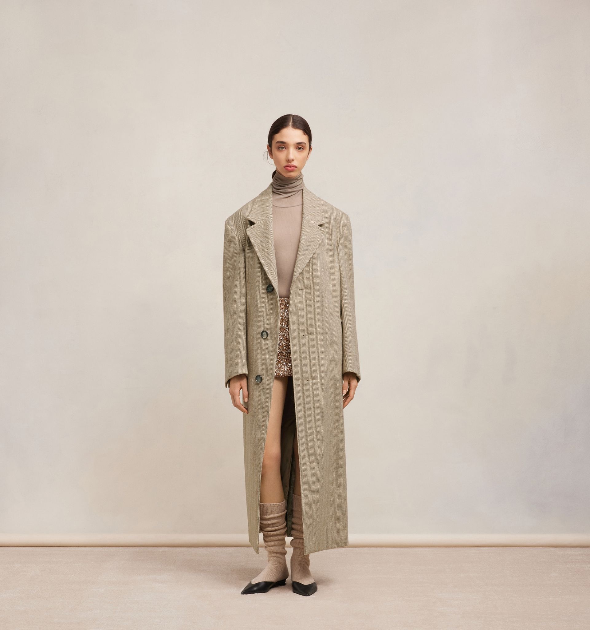 Three Buttons Oversized Coat - 3