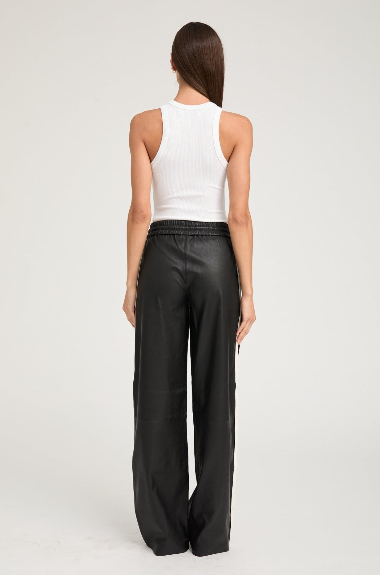 BLACK LEATHER BAGGY ATHLETIC PANTS - 4