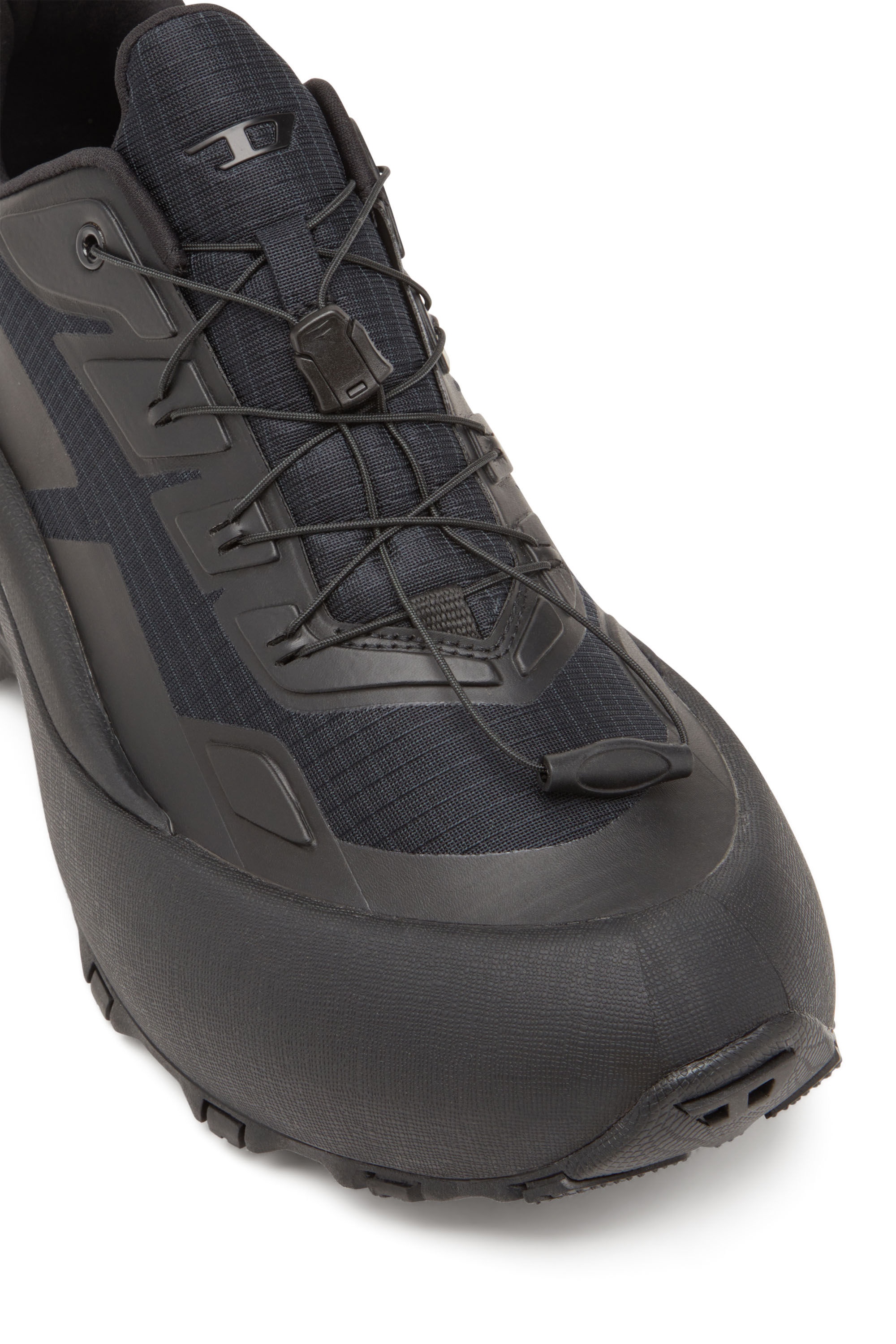 D-CAGE RUNNER - 5