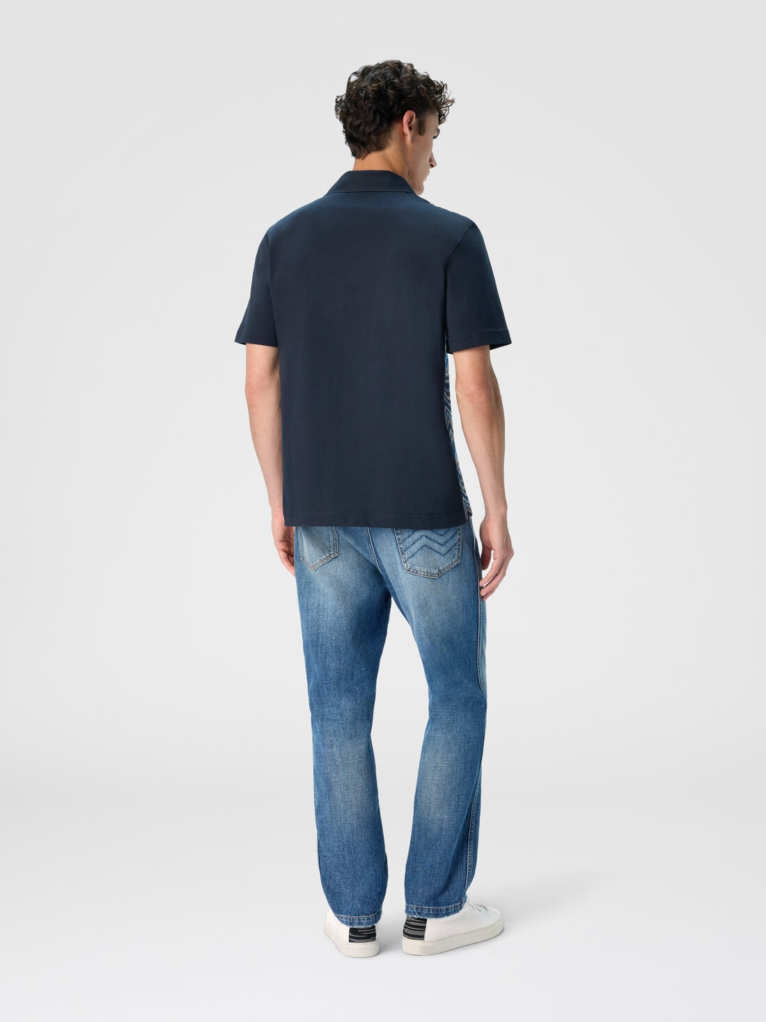 Crew neck sweater with wave pattern - 3