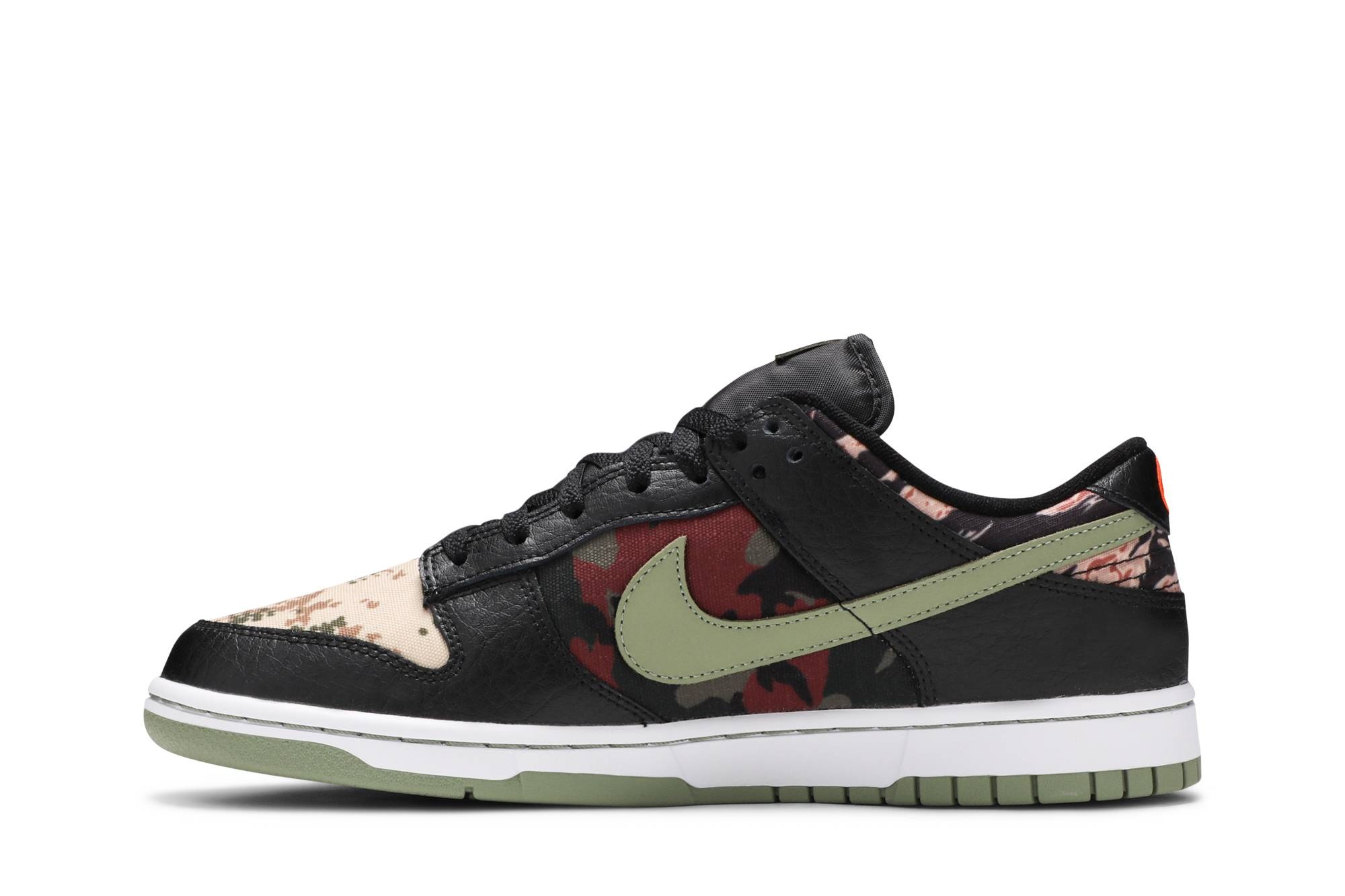 Nike Dunk Low SE 'Black Multi-Camo' | goat | REVERSIBLE